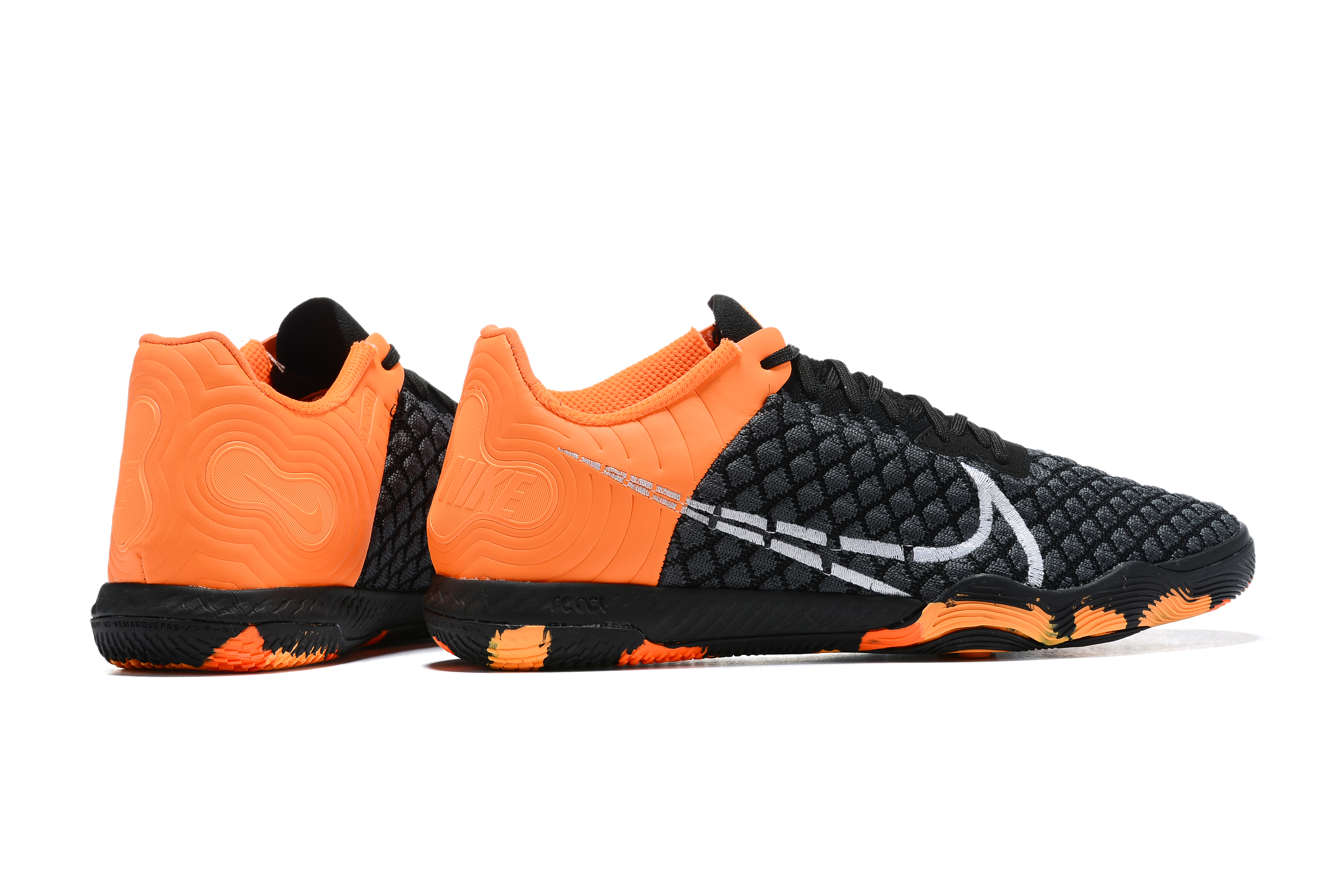 (Arrival) Nike five-something small field king full knitted MD sole indoor flat sole football shoes Nike Reactgato IC39-457