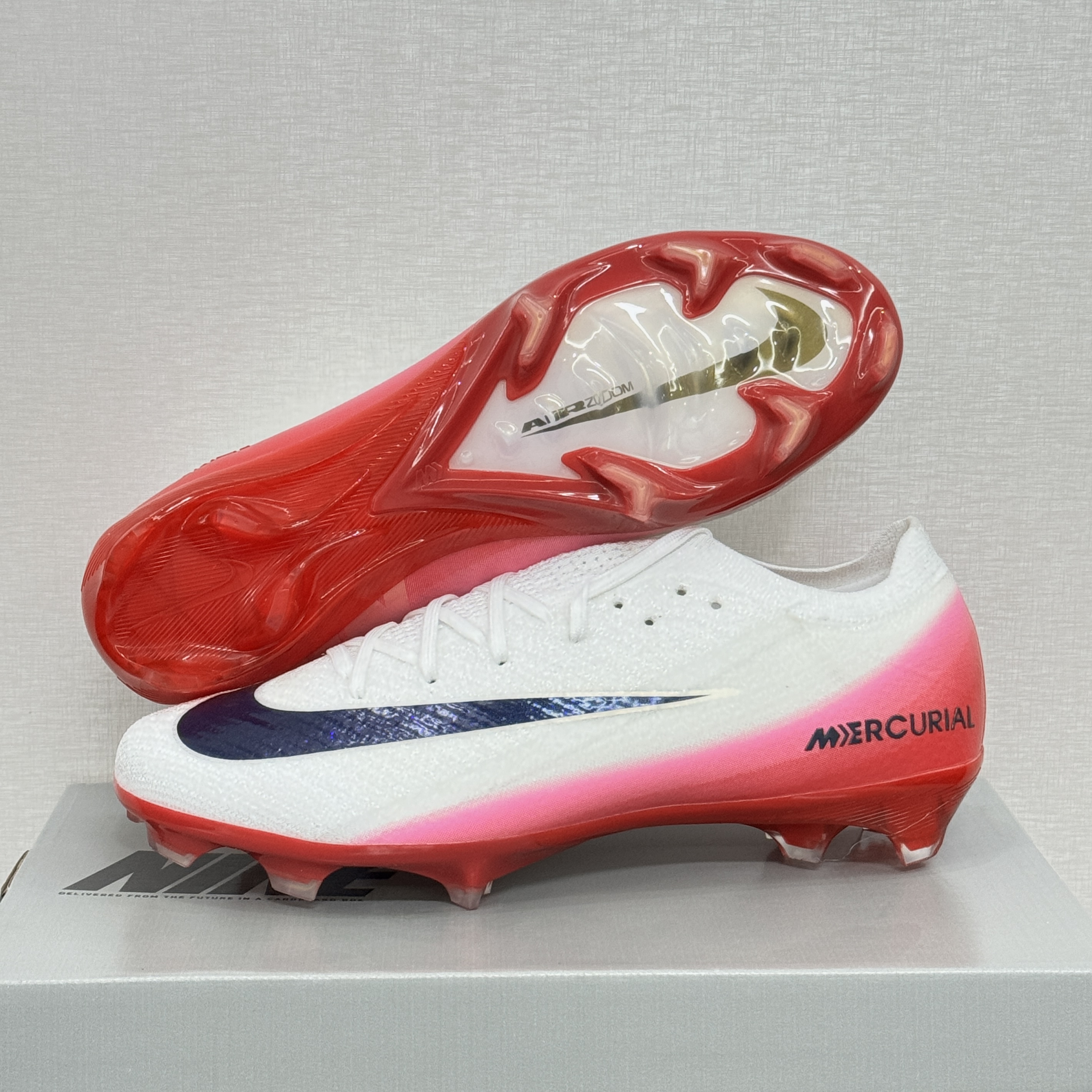 (Arrival 36-45) Nike Assassin 16th generation high-top built-in Bonded Pack Set Fully Air Cushioned Waterproof Knitted FG Football Shoes Nike Air Zoom Mercurial Superfly IX Elite FG 36-45 has 2 items in total 1