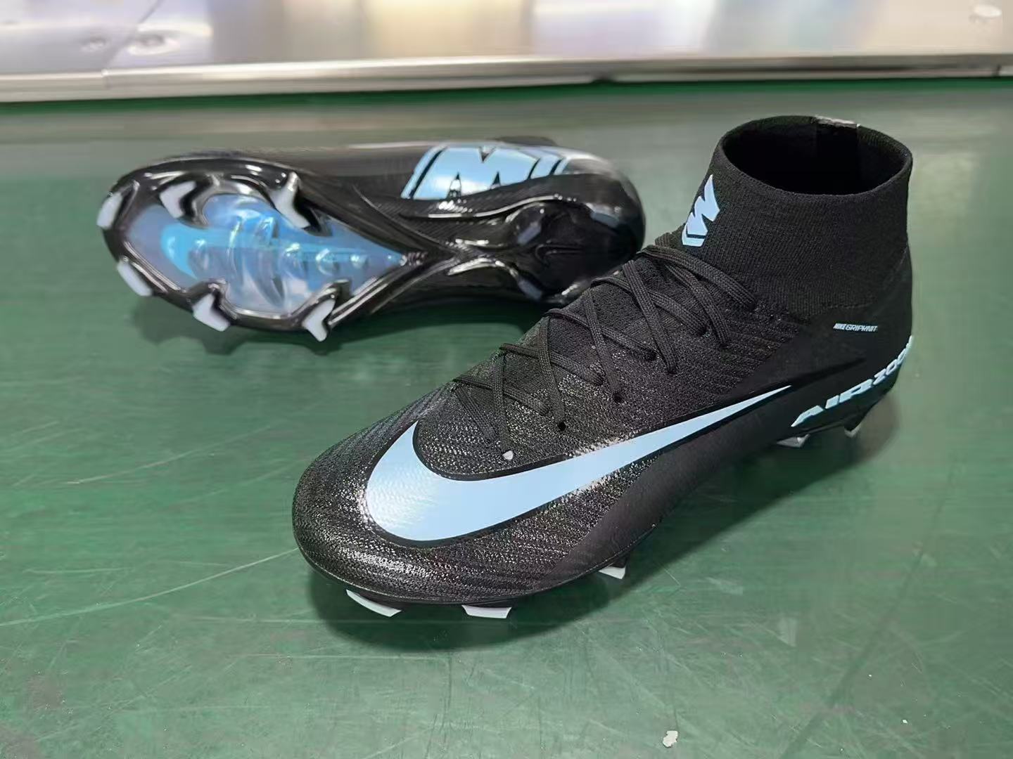 (Arrival 39-45) Puma FUTURE 8 ULTIMATE FG 39-458
