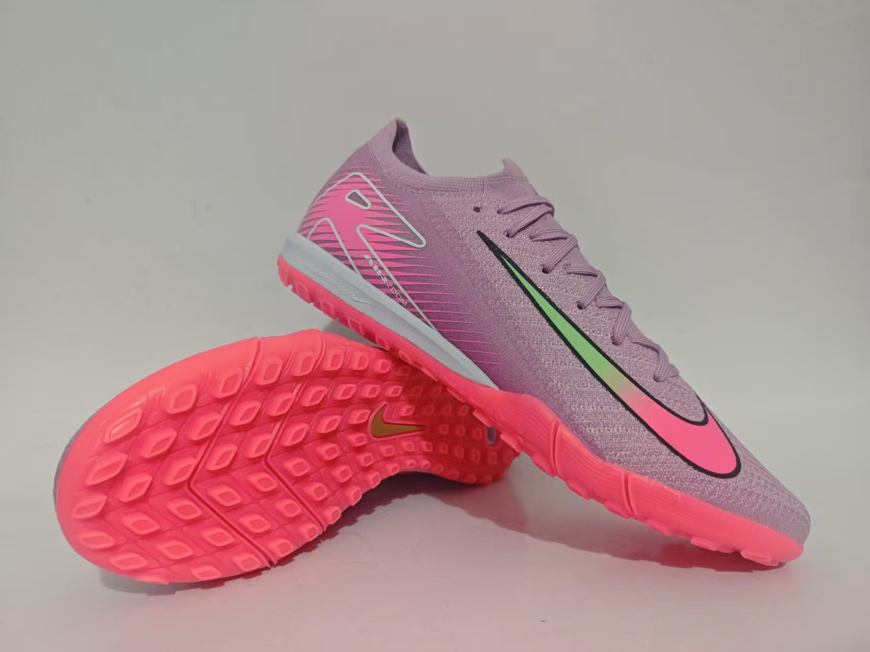 (Arrival 39-46) Nike Assassin 16th generation built-in fully air cushioned waterproof knitted straw nail MD soccer shoes Nike Air Zoom Mercurial Vapor XVI Elite TF39-461