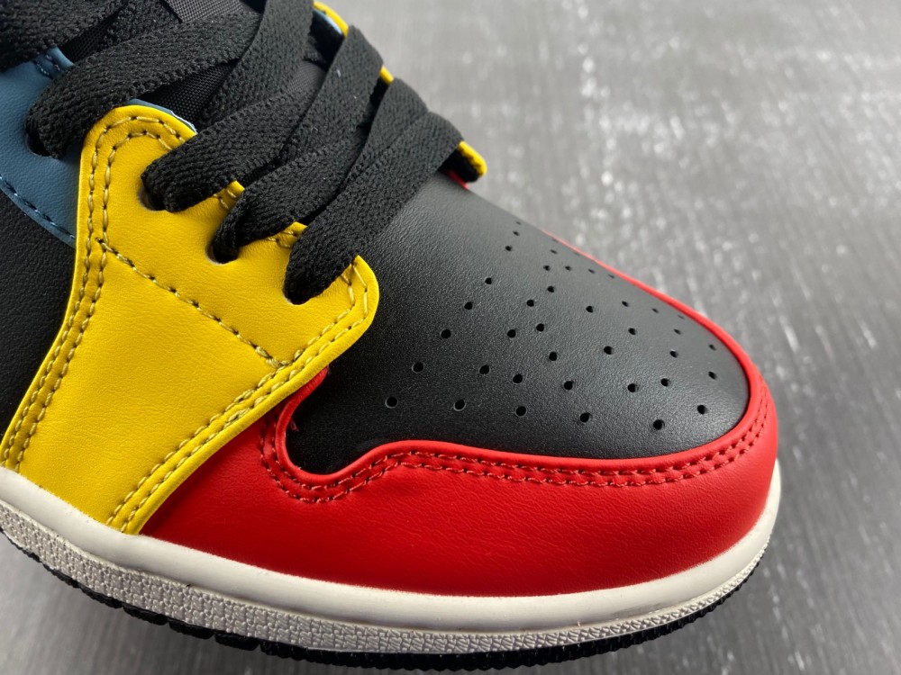 Air Jordan 1 plaid skirt Shoes Article number: DZ5329-001 Size: 36 36.5 37.5 38 38.5 39 40 40.5 41 42.5 43 44 44.5 45 469