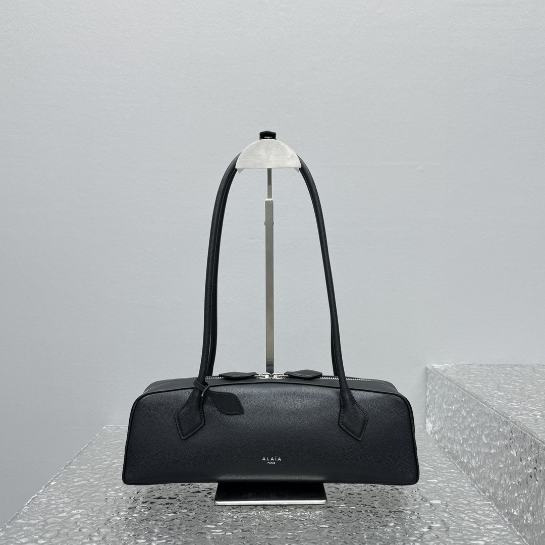 Alaïa ALAIA Handbags T. Leather Black 1534075 Alaia00219
