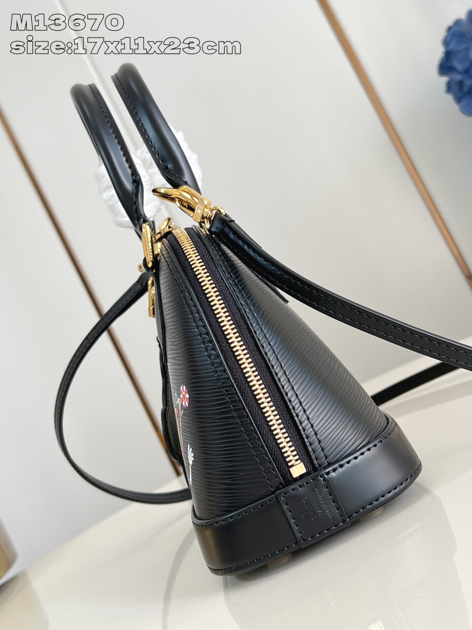 Alma LV Icons Women Bags | LOUIS VUITTON