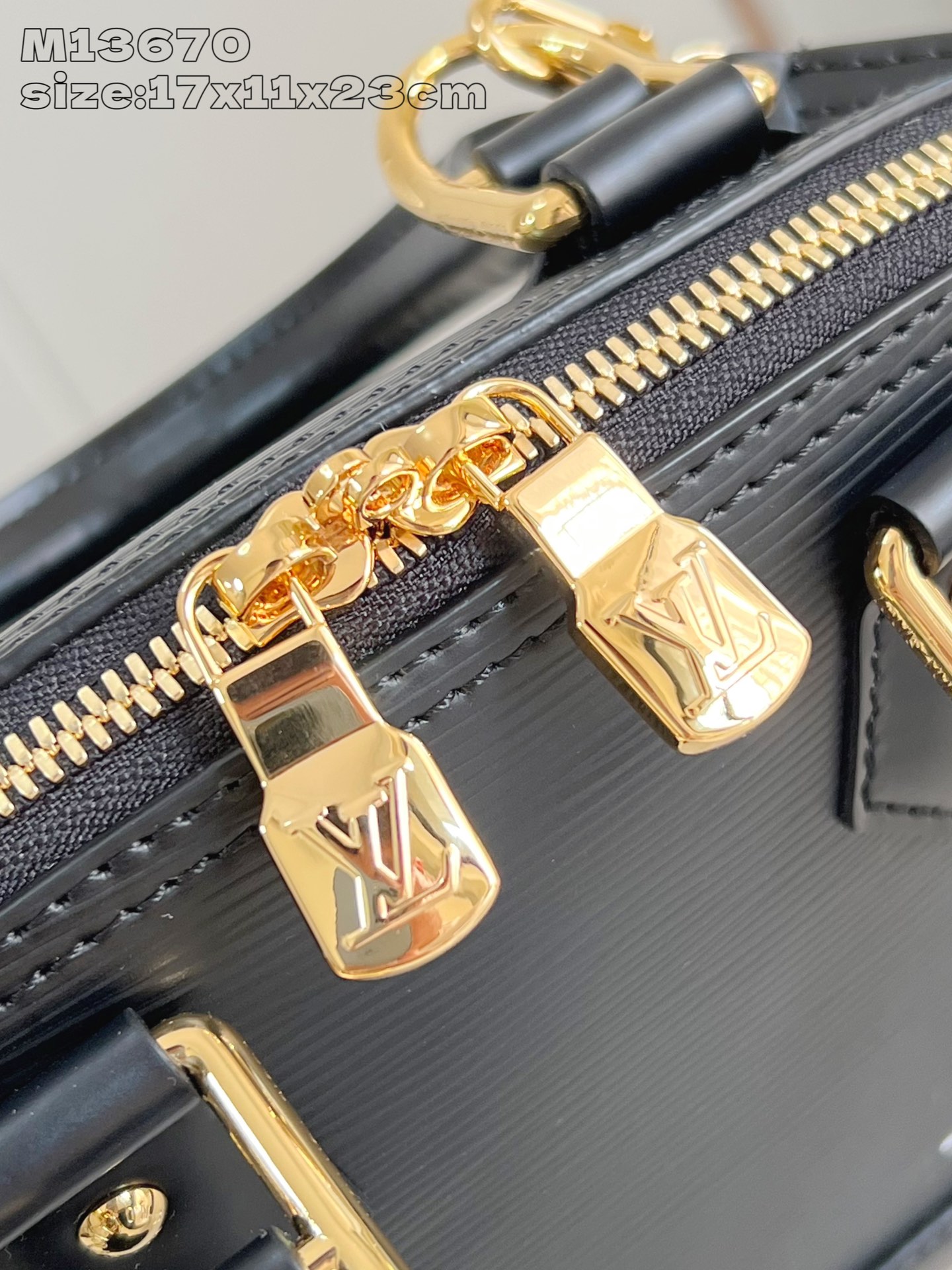 Alma LV Icons Women Bags | LOUIS VUITTON