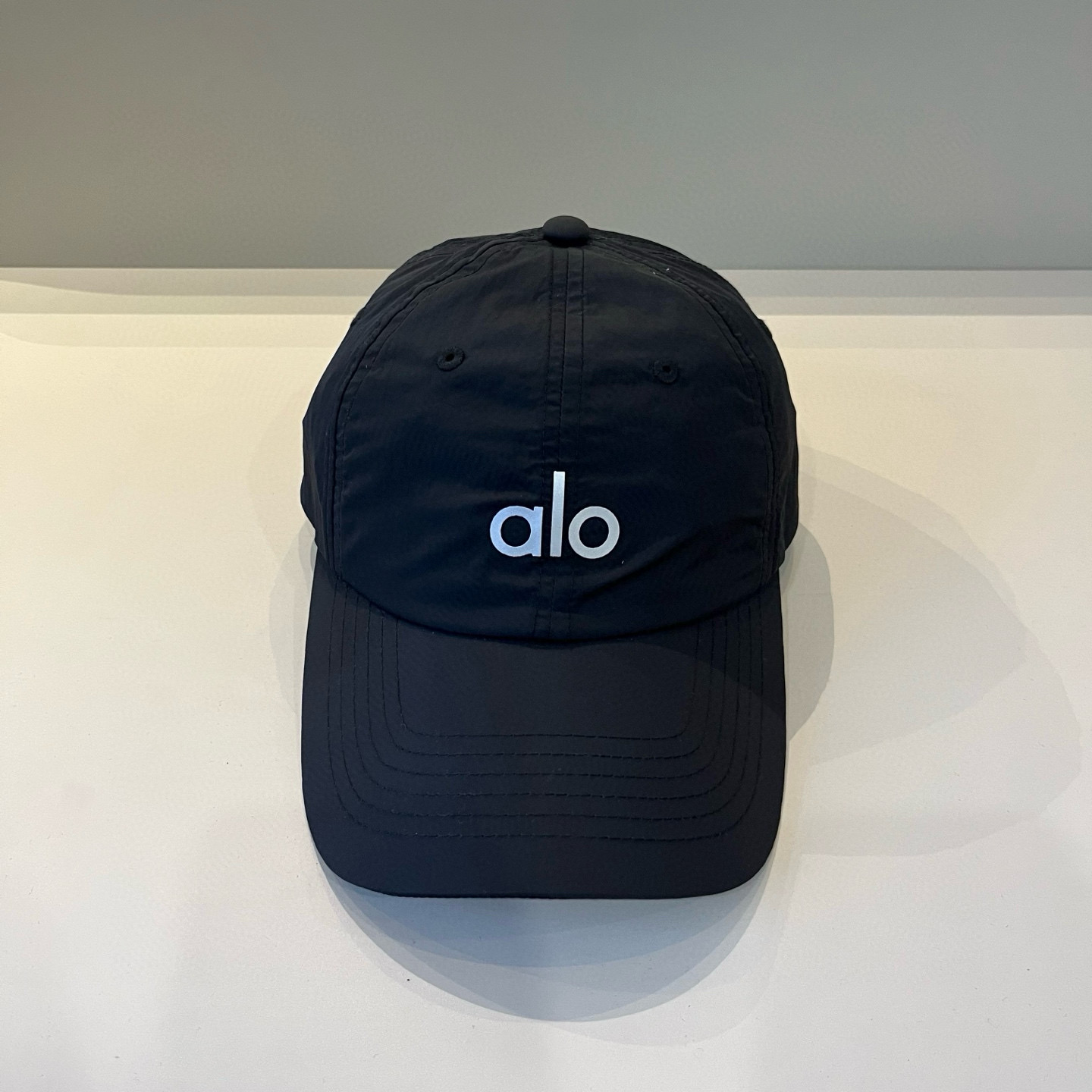 ALO Yoga Black Nylon Cap - Reflective Logo