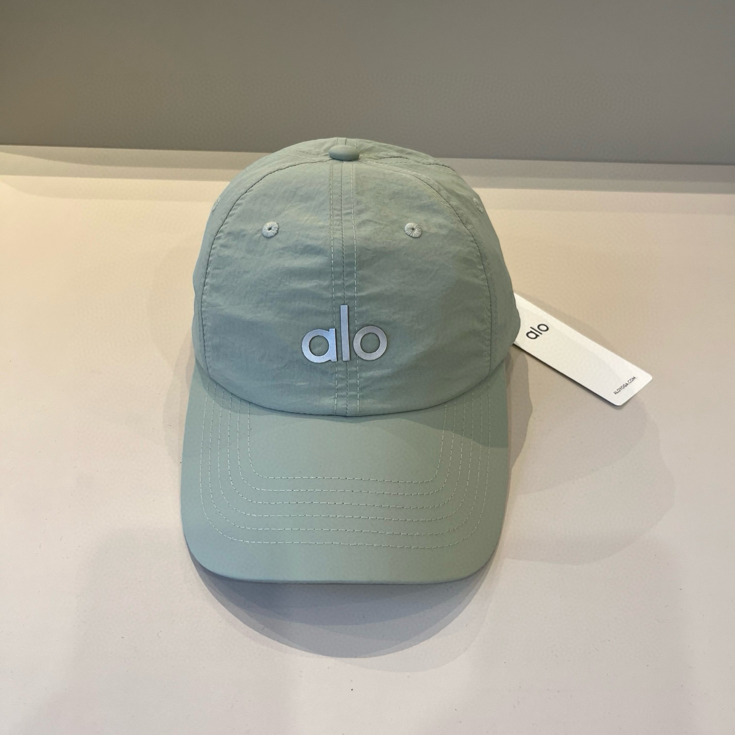 Alo Yoga Mint Green Chill Cap - Lightweight Performance