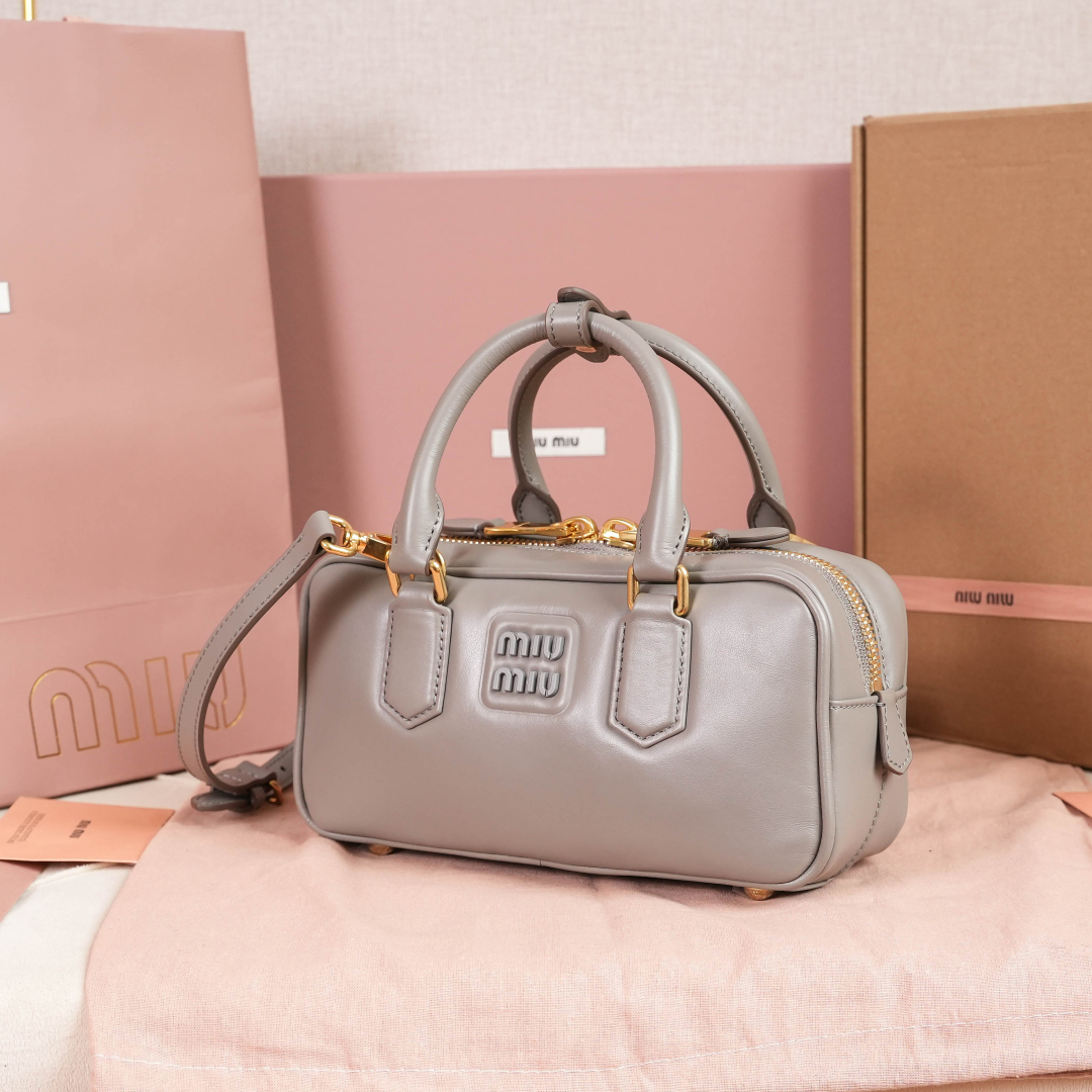 Arcadie leather handbag Miu Miu White gray in Leather