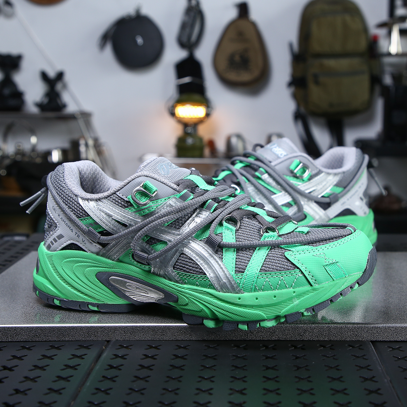 Asicss Gel-Kahana TR V2 Grey/Green Retro casual sports