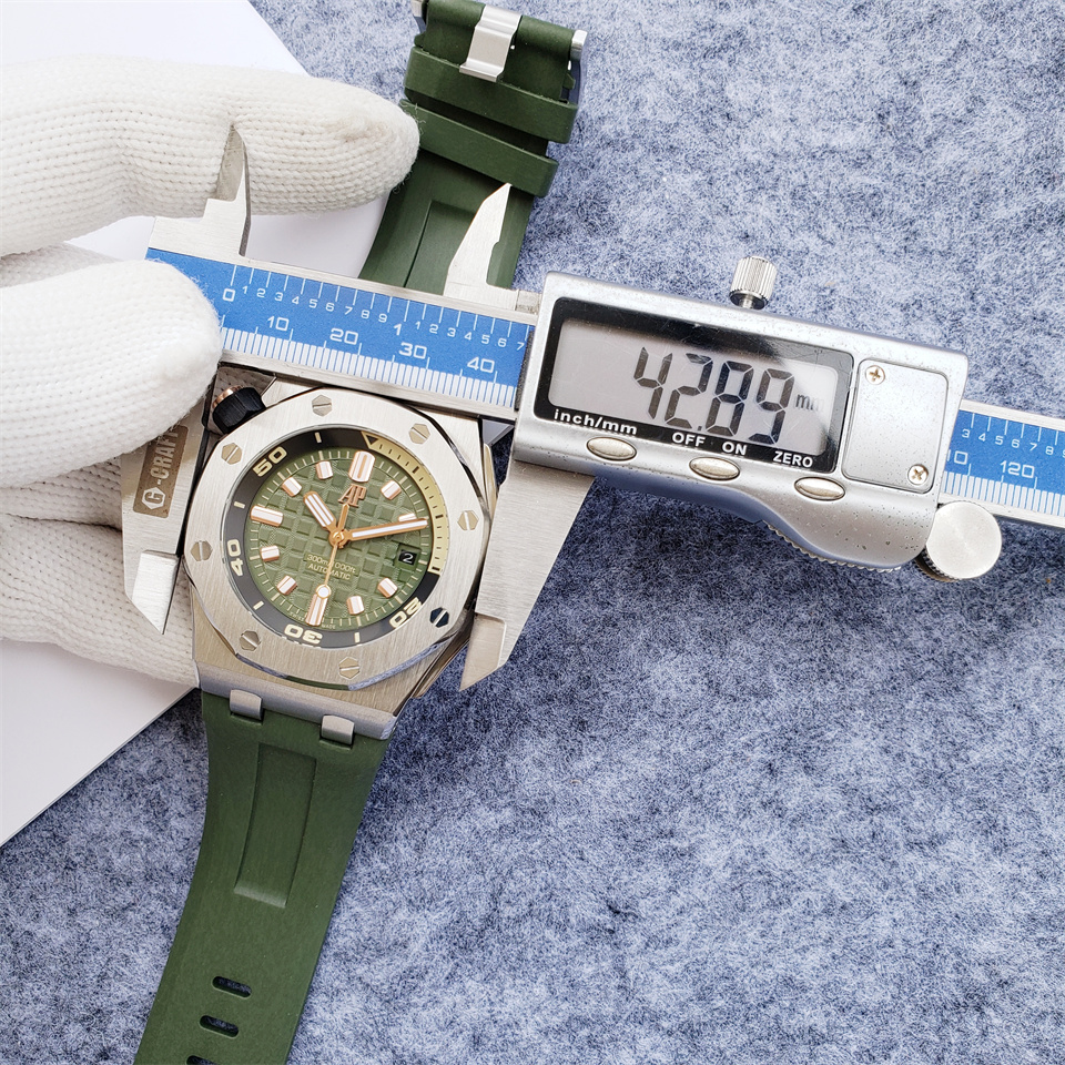 Audemars Piguet Green Rubber - Steel Case Watch - Image 2