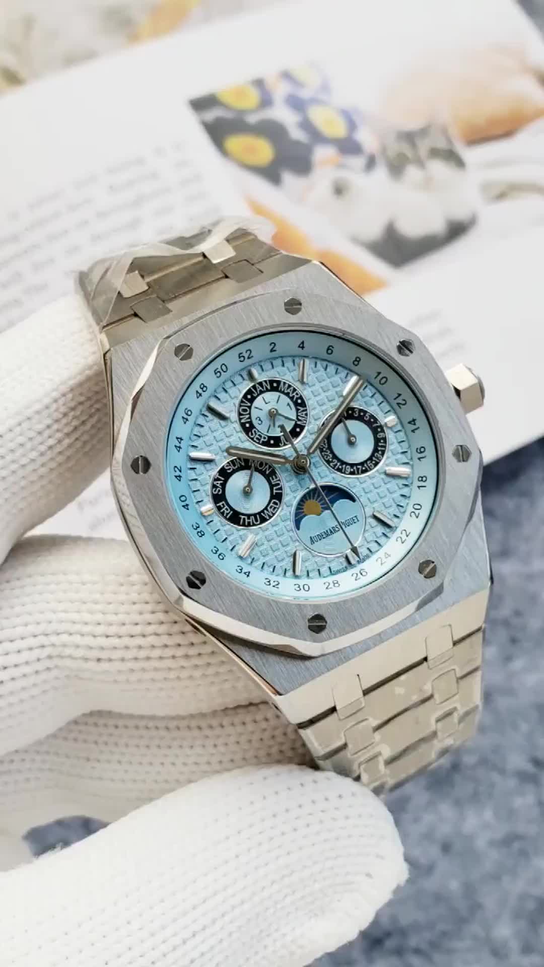 Audemars Piguet Light Blue Steel - Audemars Piguet Royal Oak Light