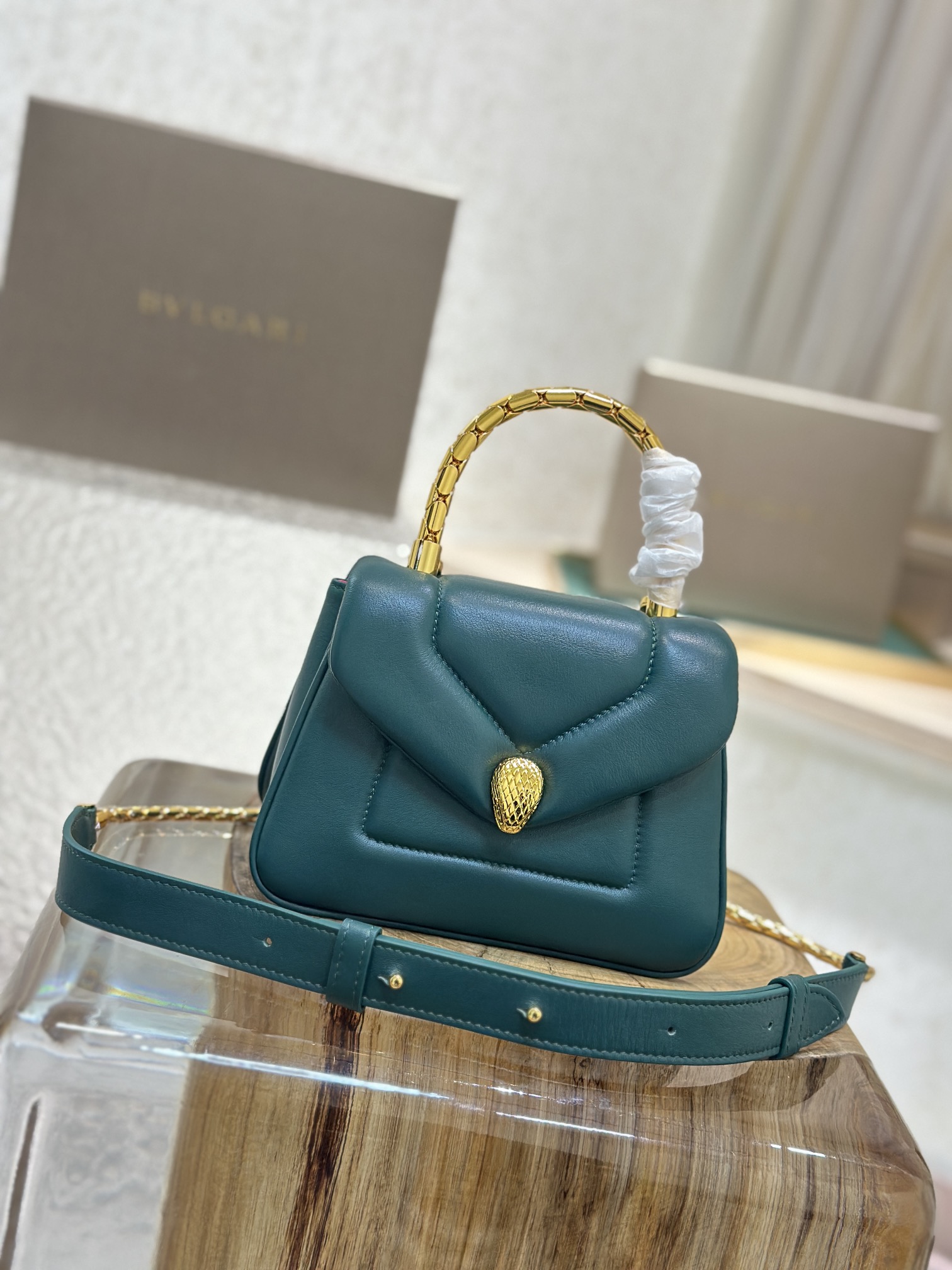 BAG BVLGARI SERPENTI CALFSKIN GREEN Bvlgari  00239