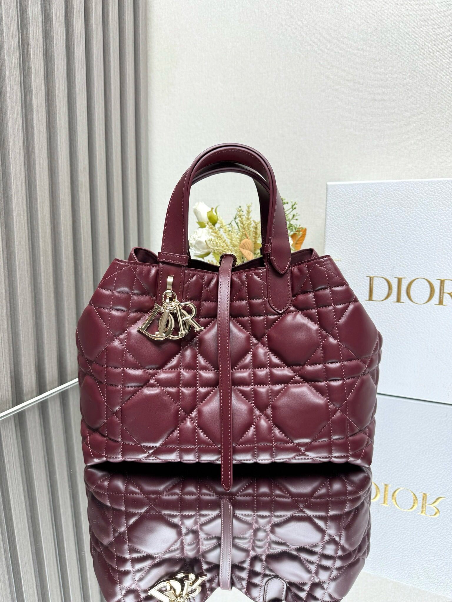Bag Dior Medium Toujours Bag ‘Burgundy Calfskin’