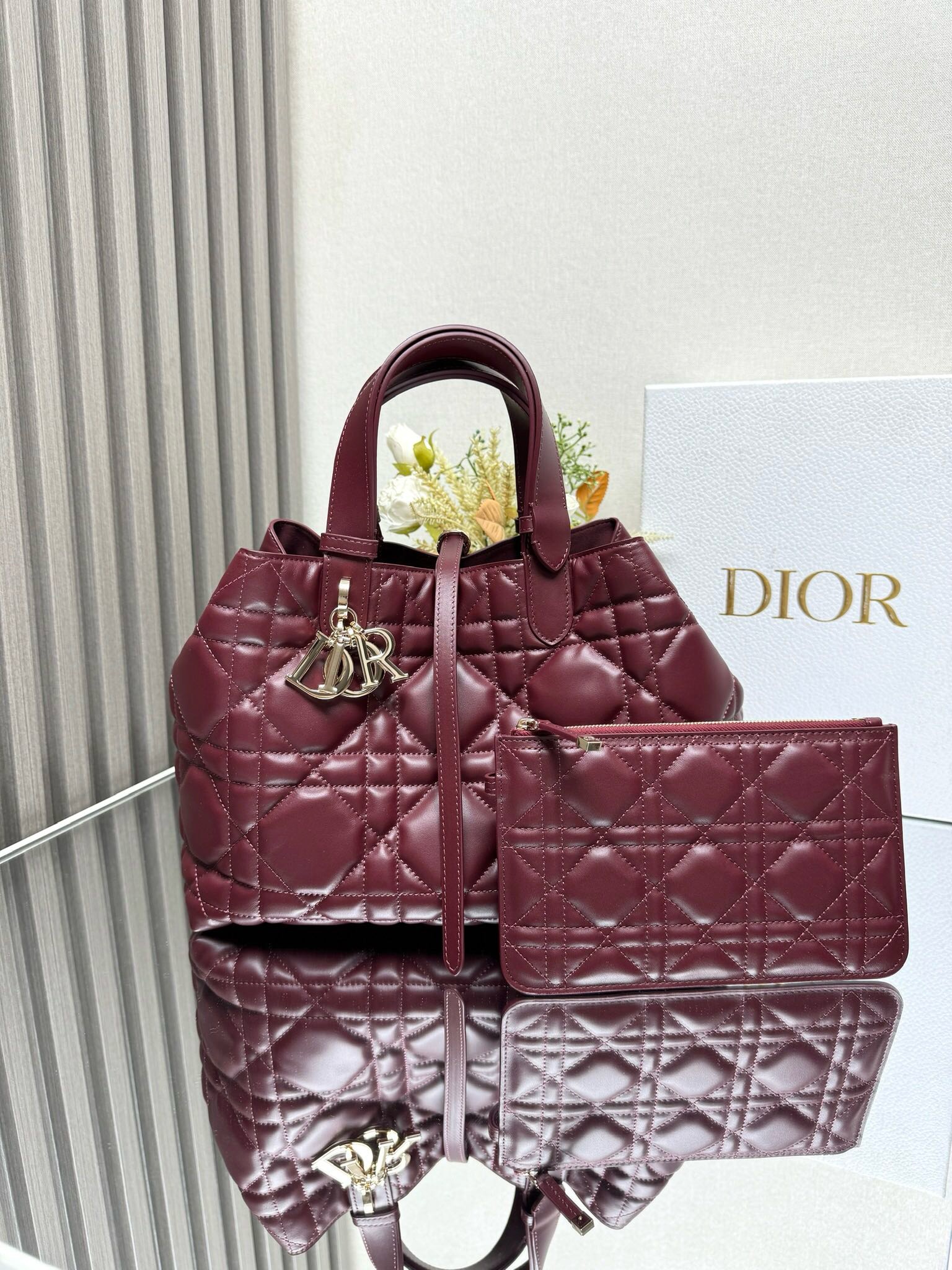 Bag Dior Medium Toujours Bag 'Burgundy Calfskin'