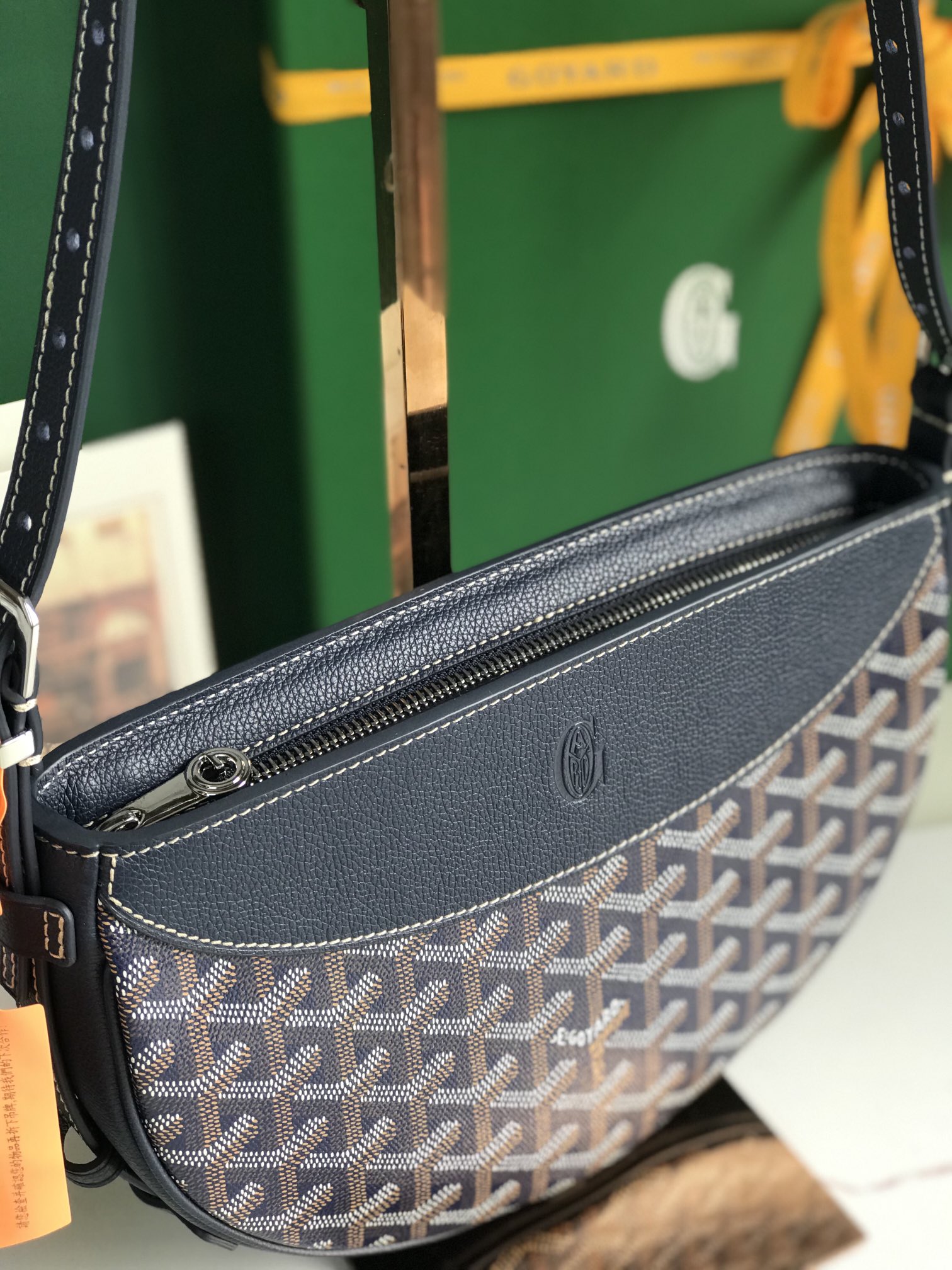 bag  Goyard Hirondelle Bag 'Black'  navy HIRONDPMLTY01CL01P