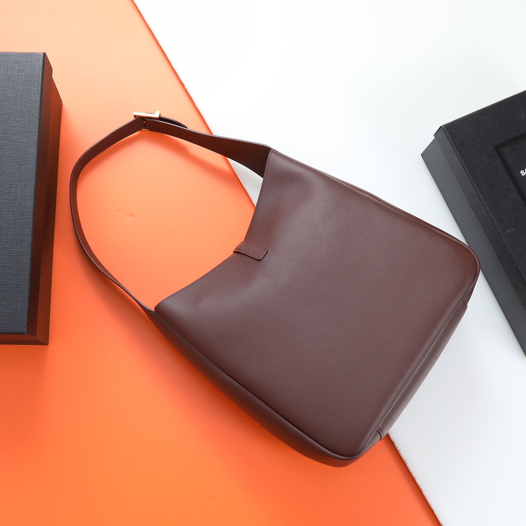 bag Saint Laurent Le 5 À 7 Supple Small 'Rouge'  red