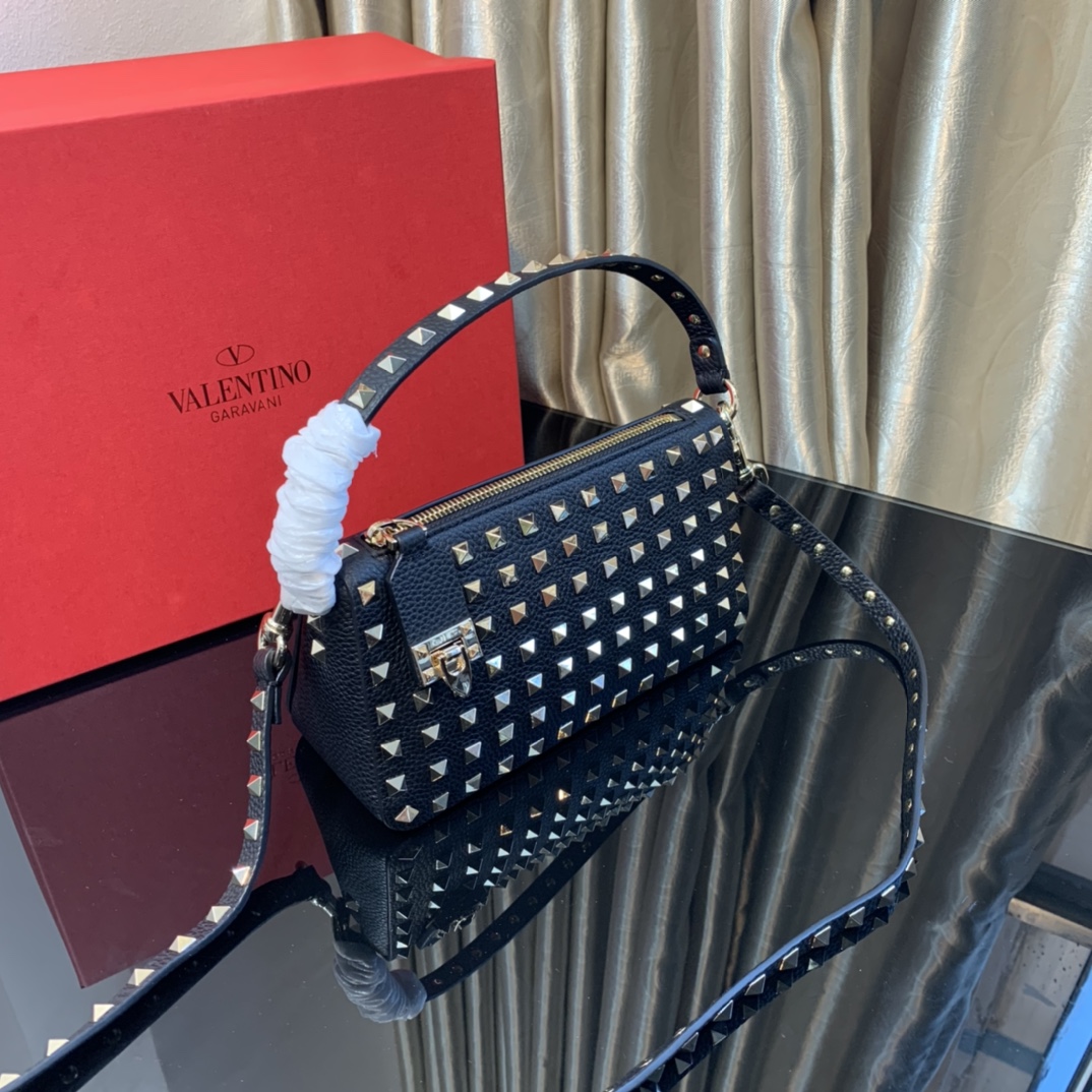 bag  Valentino Rockstud Alcove Grainy Calfskin Handbag-White