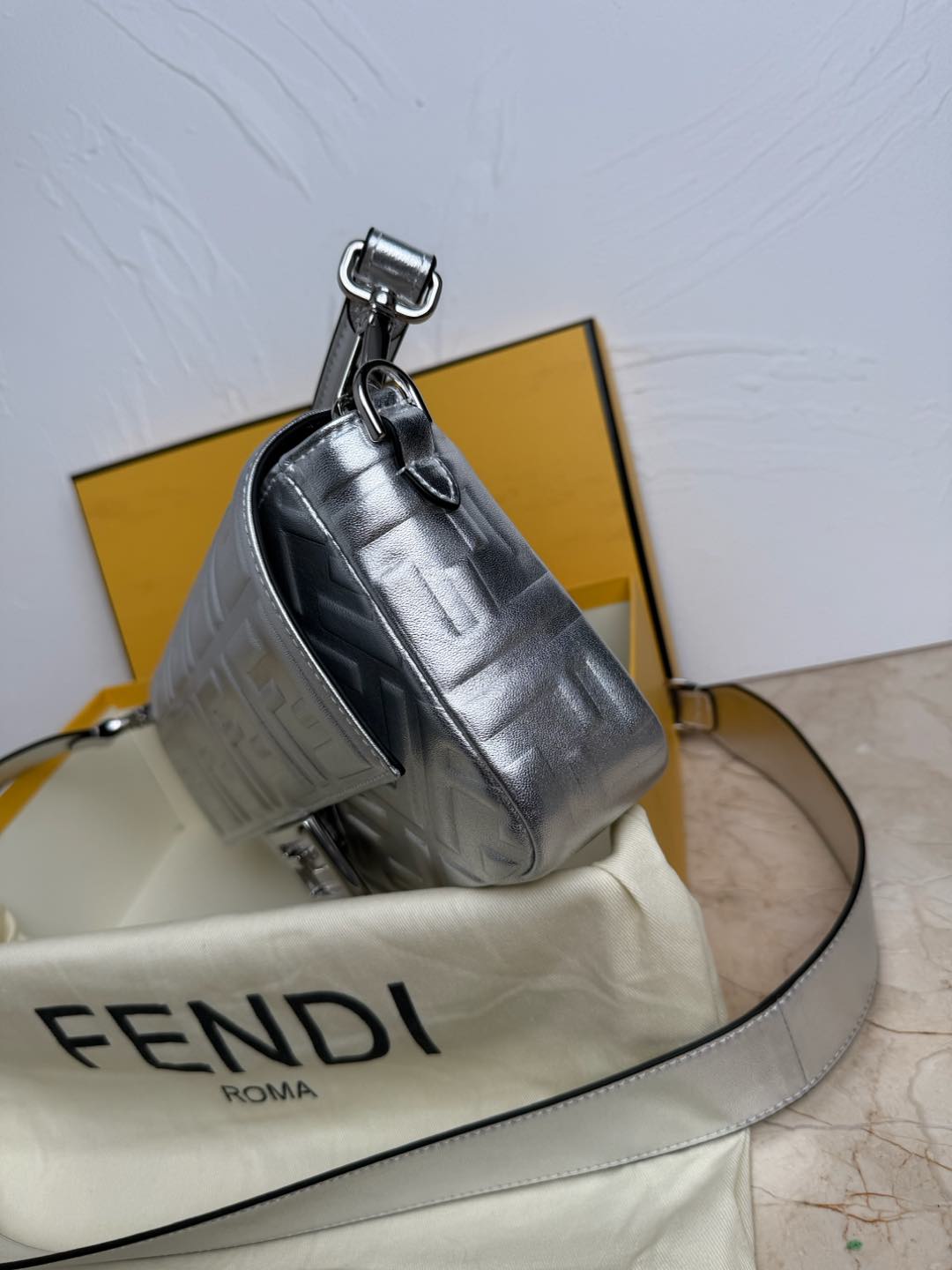 Baguette leather handbag Fendi Silver in Leather