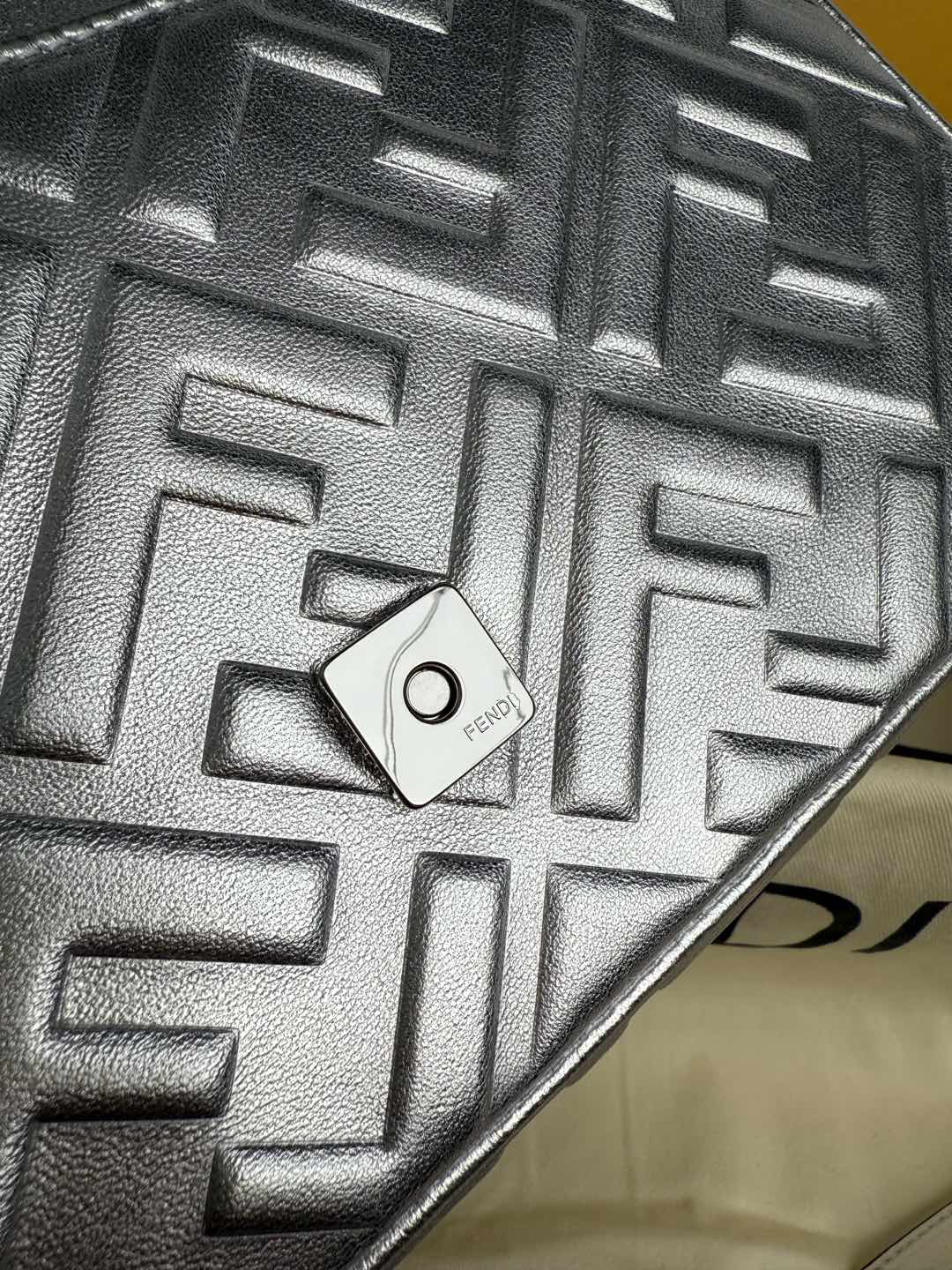 Baguette leather handbag Fendi Silver in Leather