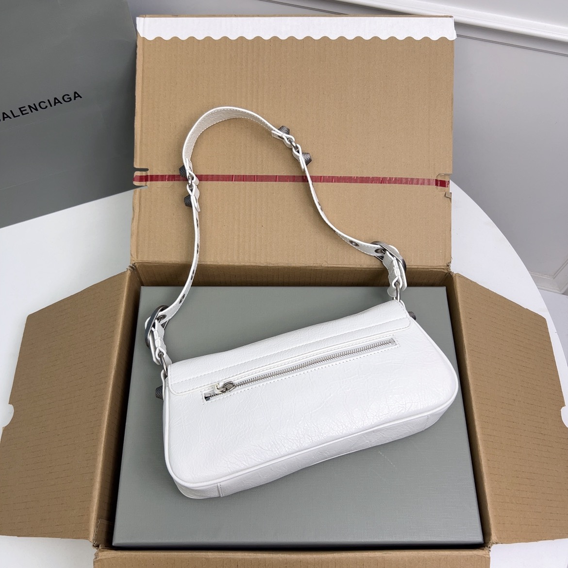 BALENCIAGA Le Cagole Shoulder Bag |