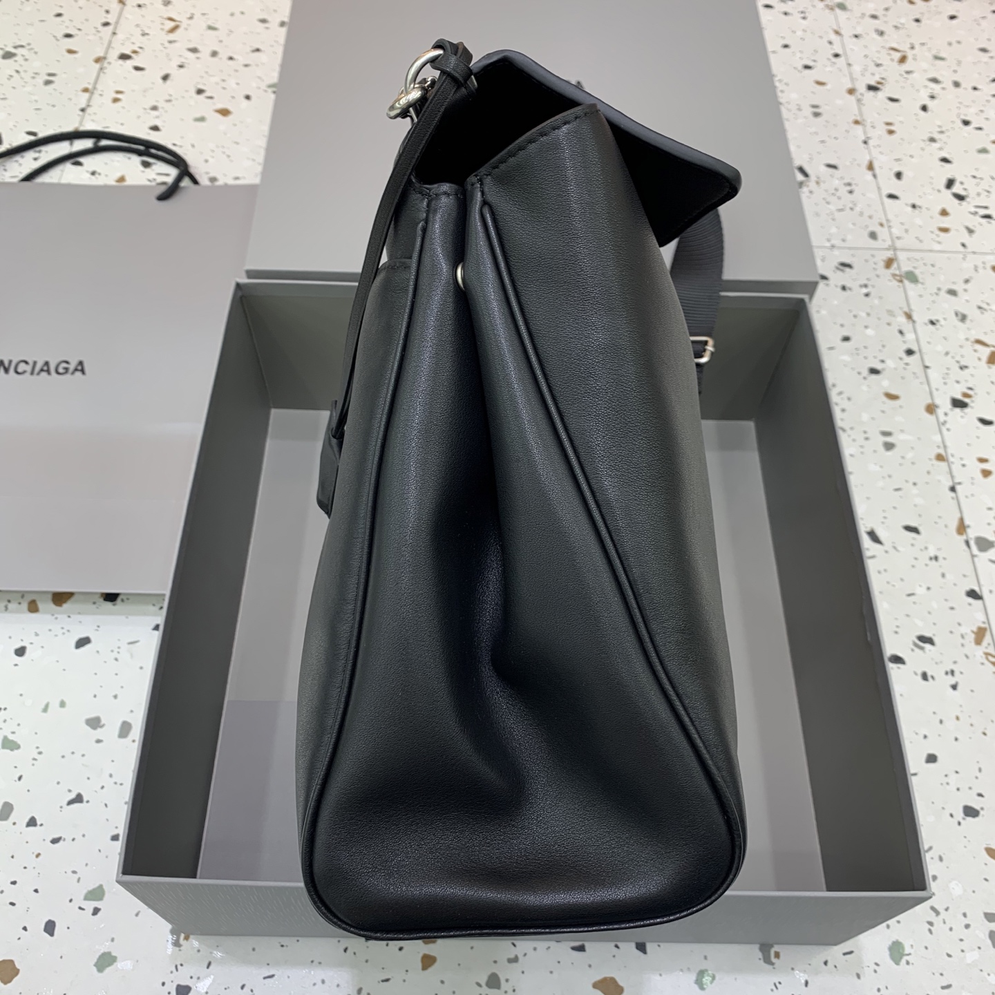Balenciaga Men’s Rodeo Messenger Bag in Black | Balenciaga US