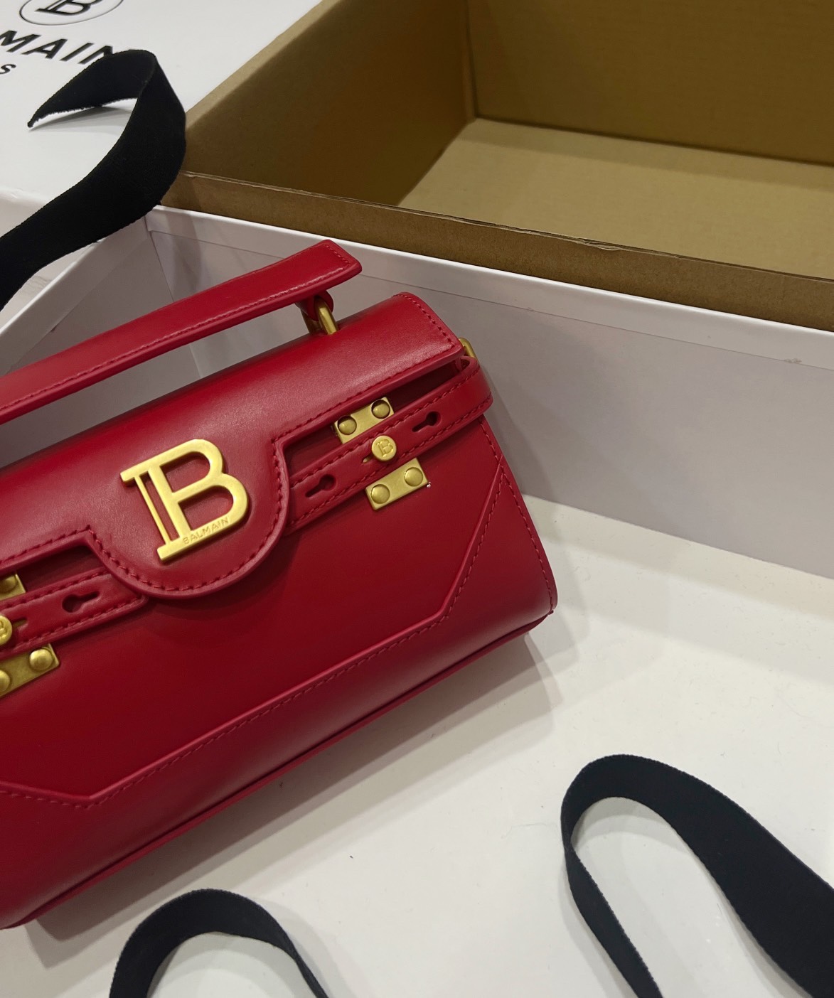 Balmain Smooth leather B-Buzz 19 bag in red | 24s