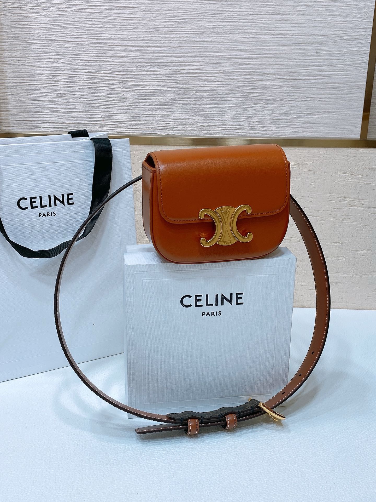 cognac Celine Cuir Triomphe Bag - Celine Cuir Triomphe Bag - Cognac