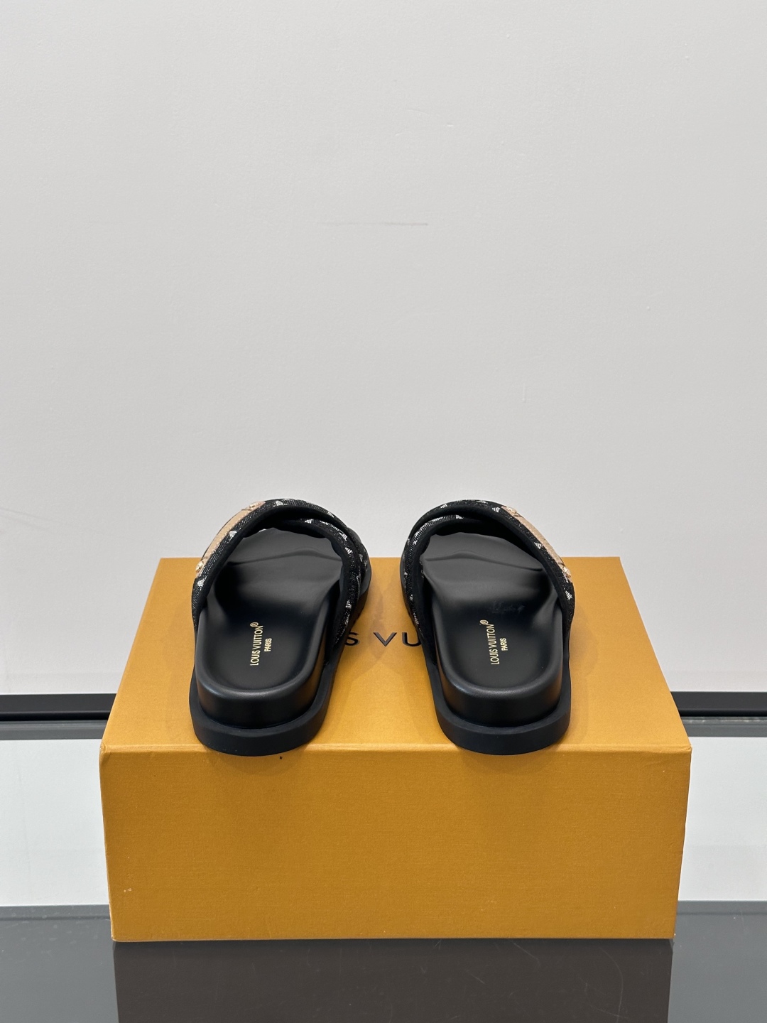 Black LV Monogram Patterned Cross-Strap Sandals for Men Louis Vuitton Men’s Monogram Patterned Sandals