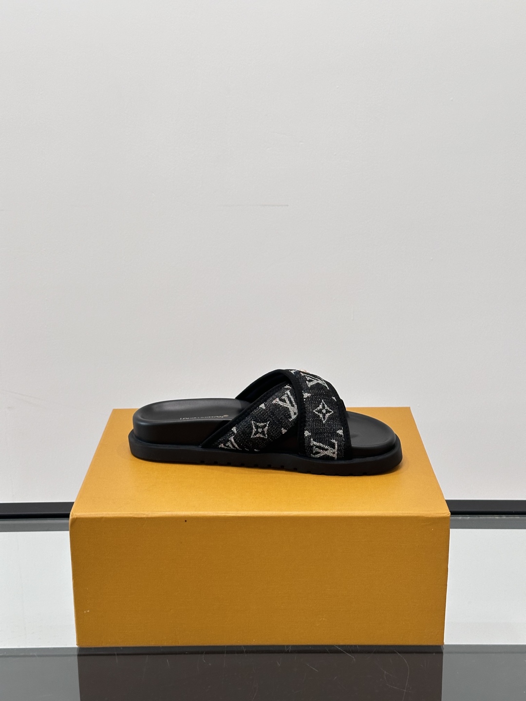 Black LV Monogram Patterned Cross-Strap Sandals for Men Louis Vuitton Men’s Monogram Patterned Sandals