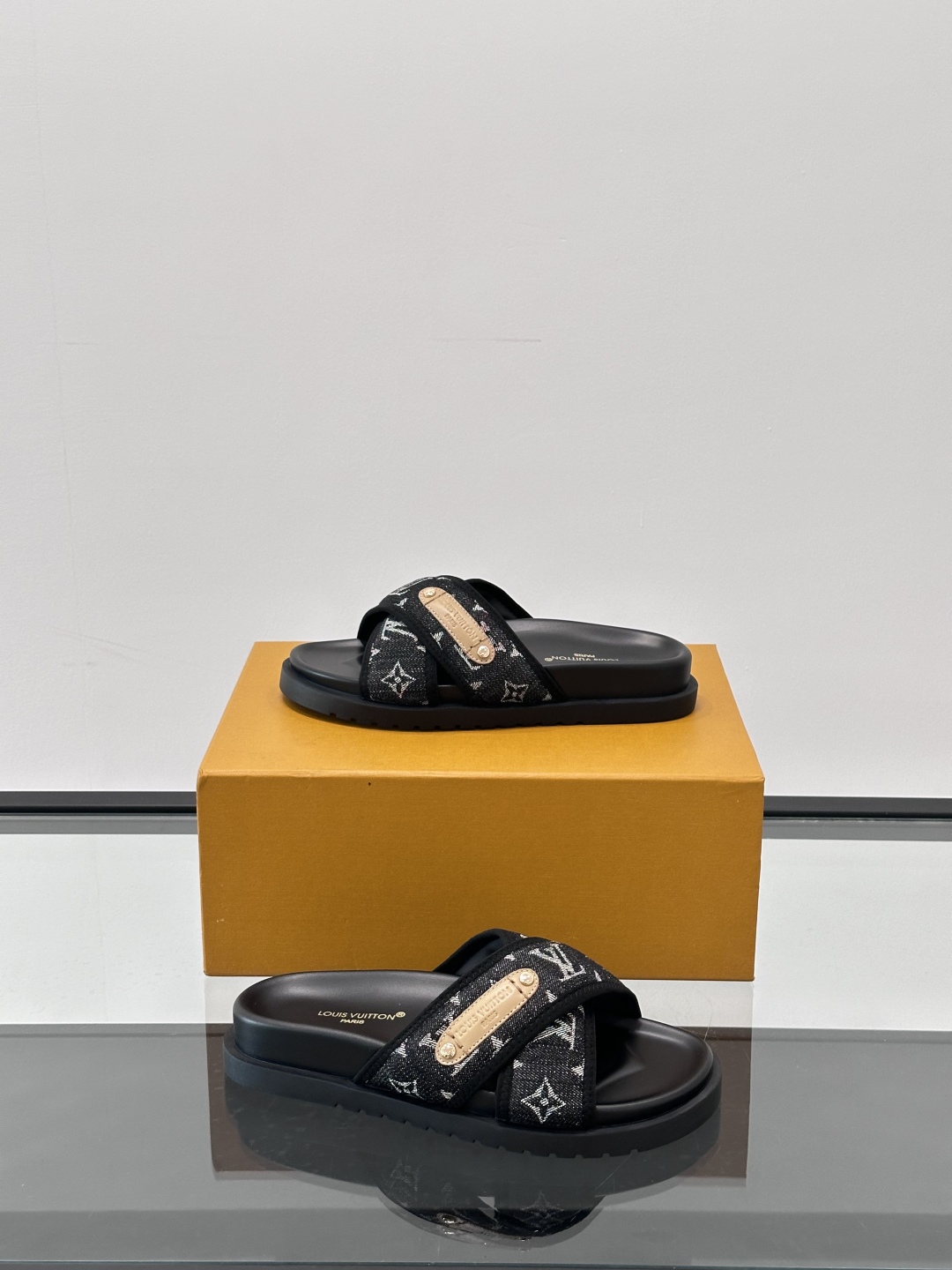 Black LV Monogram Patterned Cross-Strap Sandals for Men Louis Vuitton Men’s Monogram Patterned Sandals