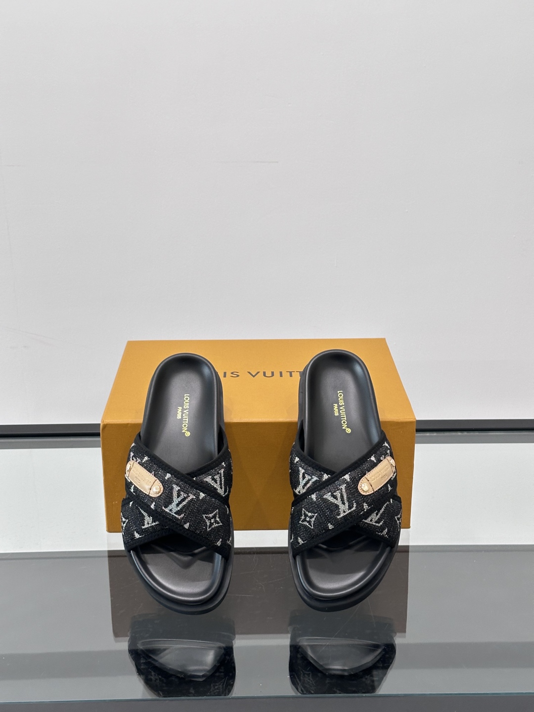 Black LV Monogram Patterned Cross-Strap Sandals for Men Louis Vuitton Men’s Monogram Patterned Sandals