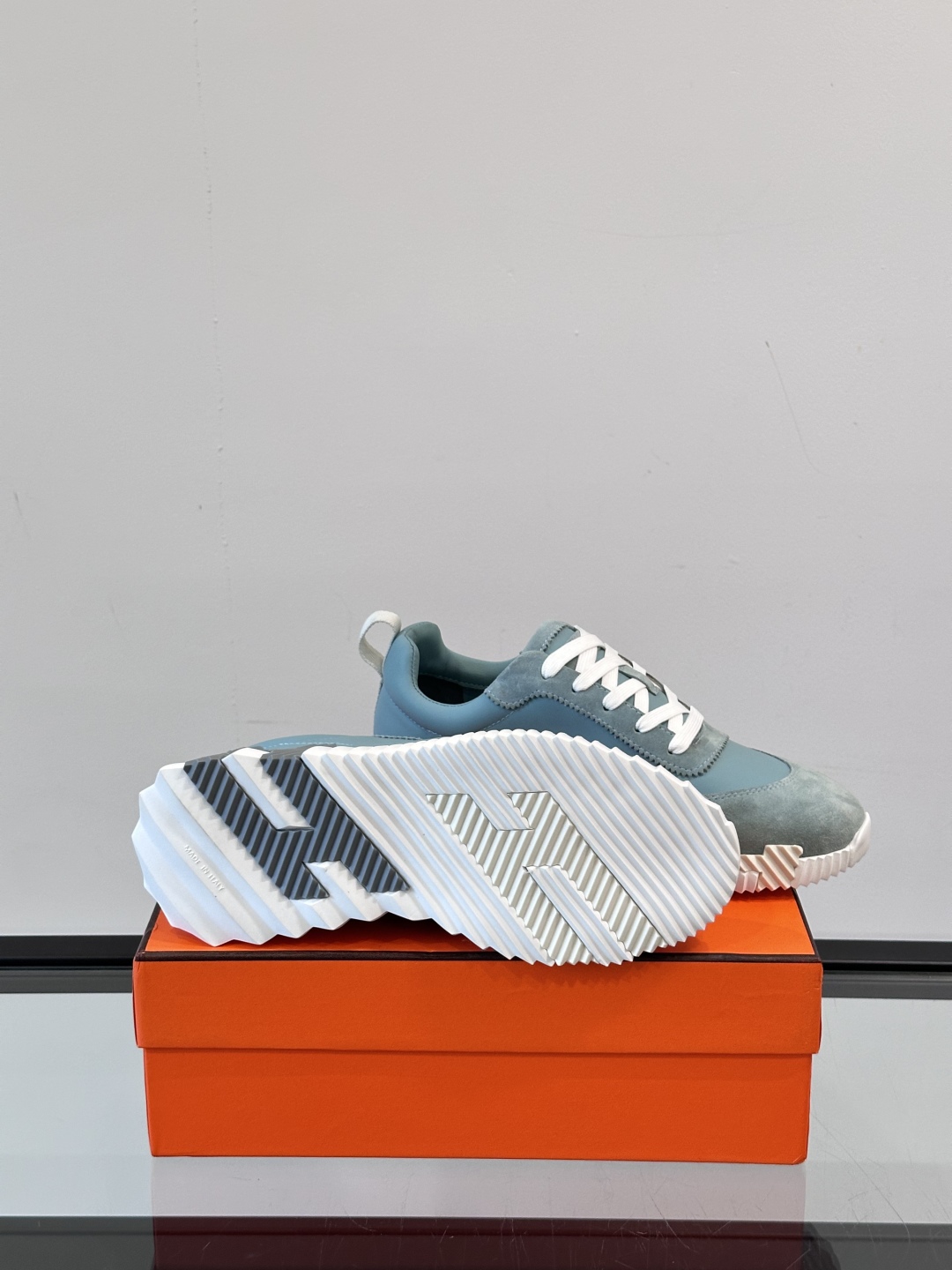 BNIB Hermes Bouncing Sneaker Men  New Color Gris Nuage