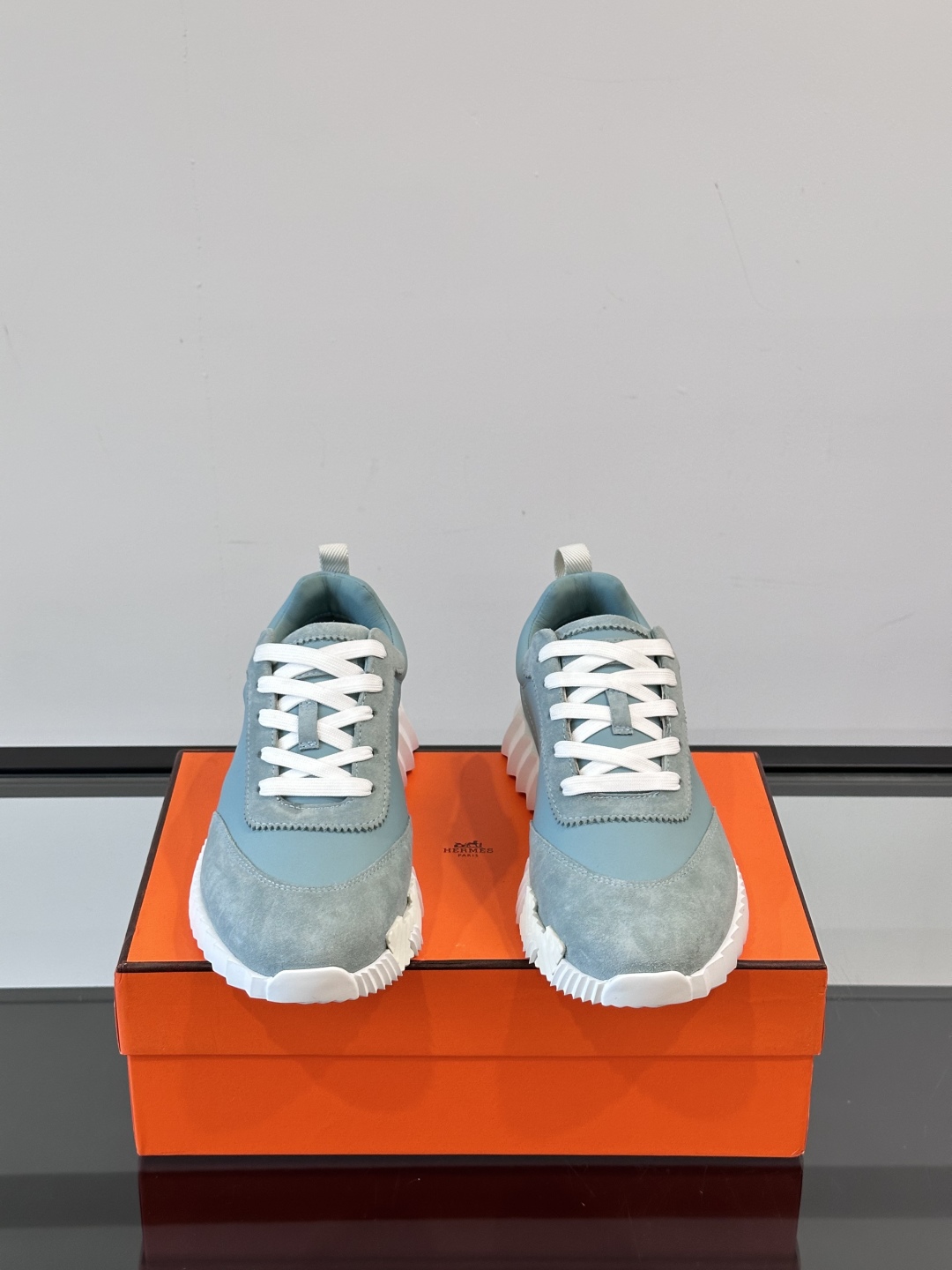 BNIB Hermes Bouncing Sneaker Men  New Color Gris Nuage