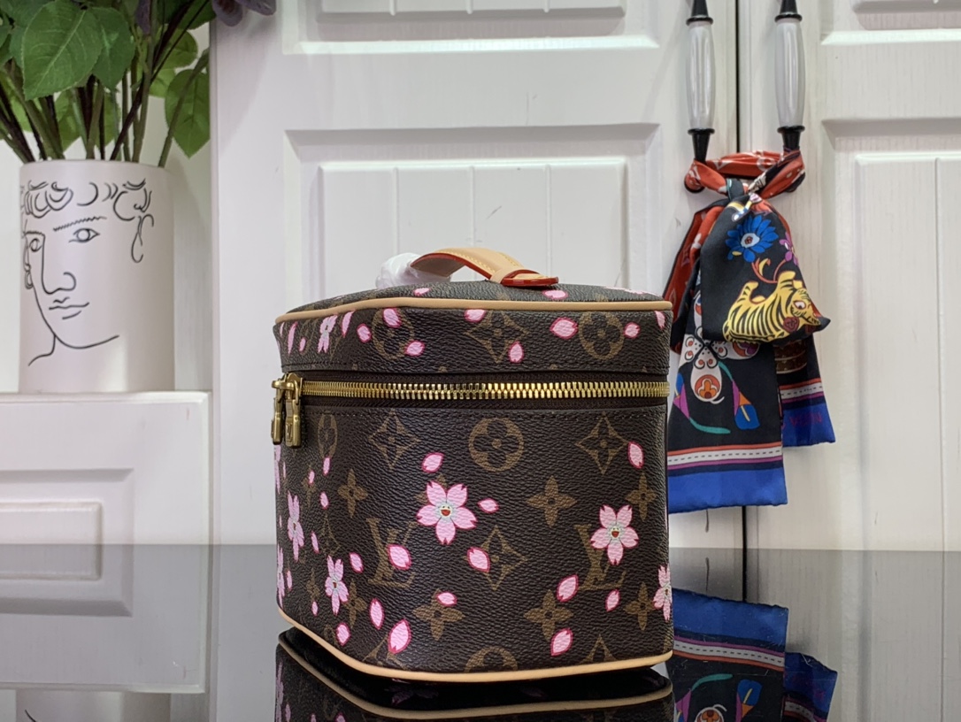 BNIB Louis Vuitton X Takashi Murakami 2025 Cherry blossom