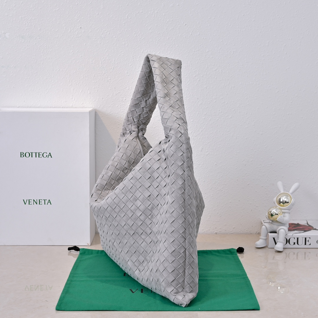 Bottega Veneta Intrecciato Veneta Hobo - GREY Shoulder Bags, Handbags