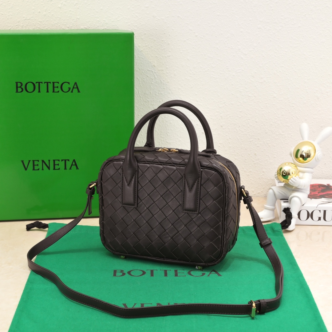 Bottega Veneta Mini Bauletto Bag in Fondant & Brass | black