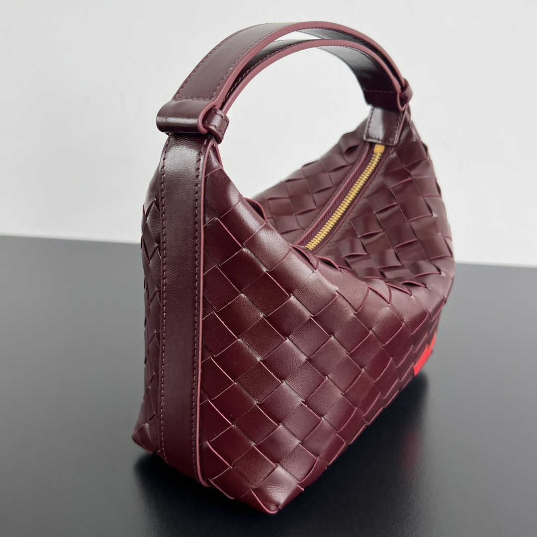 Bottega Veneta Mini Wallace leather shoulder bag
