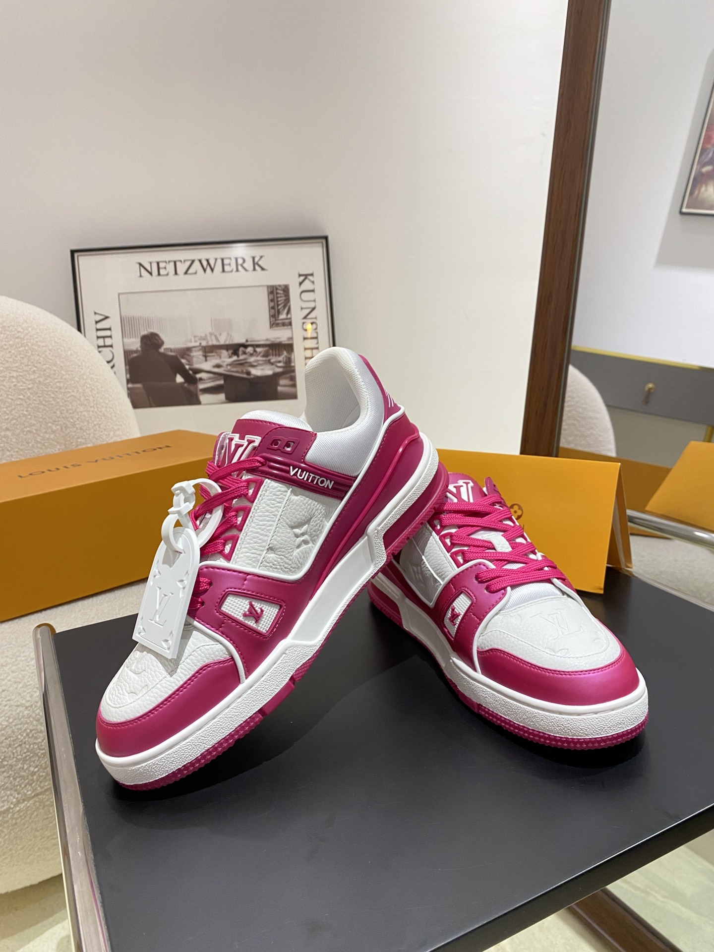BRAND NEW Louis Vuitton Trainer Low White Fuchsia LV 2 US 3 Virgil Abloh RARE