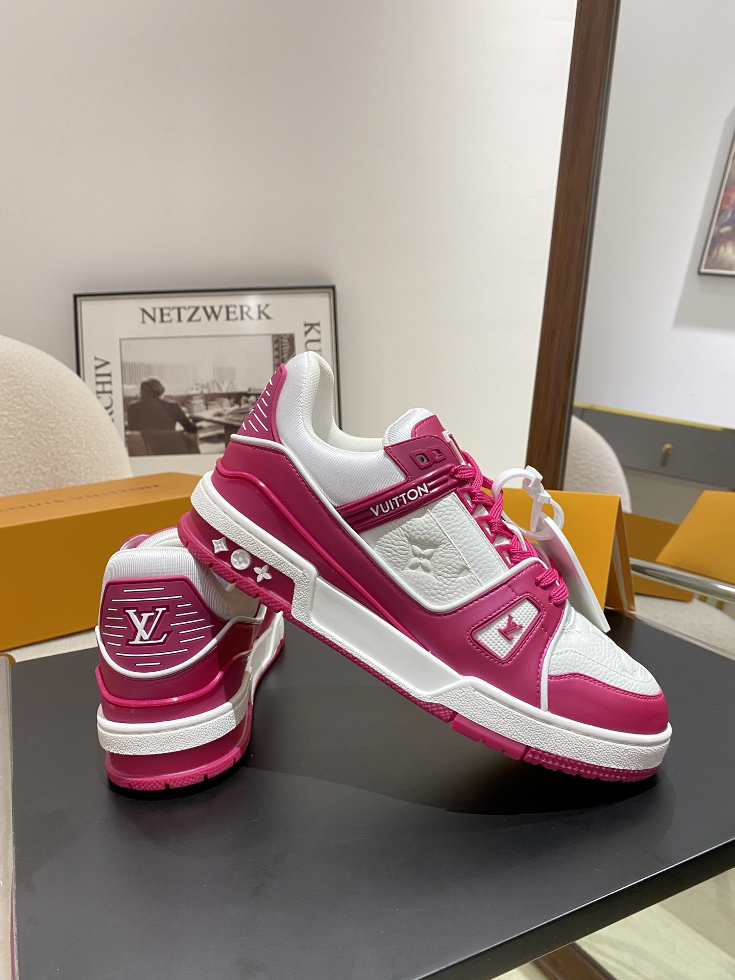 BRAND NEW Louis Vuitton Trainer Low White Fuchsia LV 2 US 3 Virgil Abloh RARE
