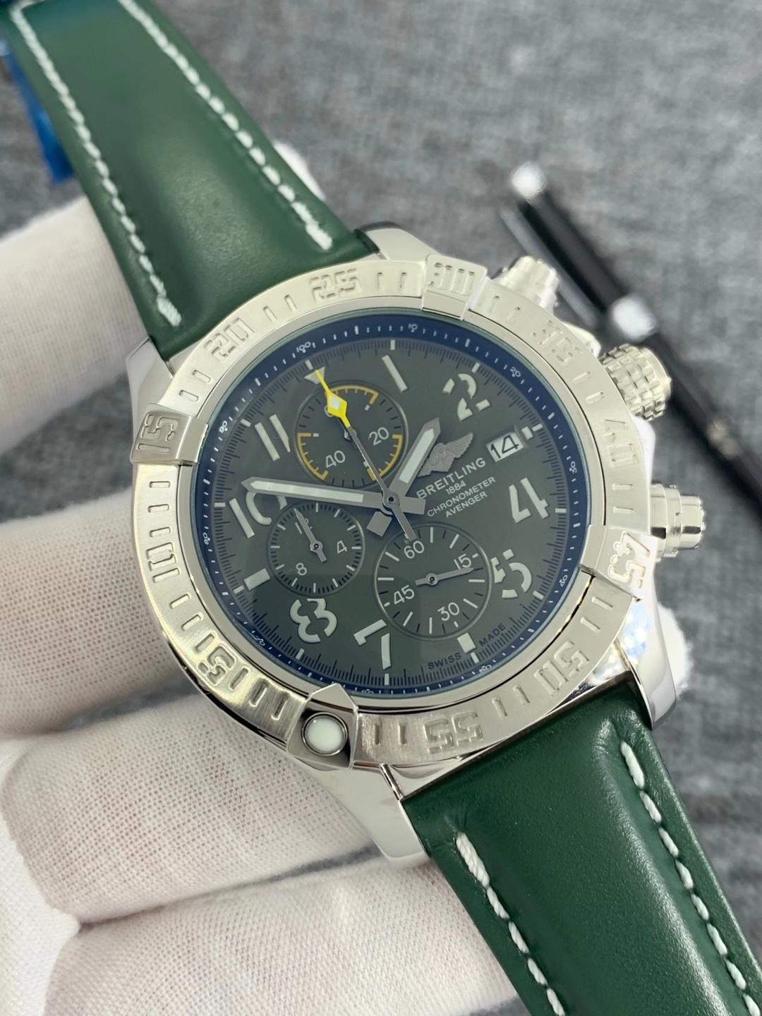 Breitling Green Leather Chronograph - Breitling Avenger Green Leather - Image 2