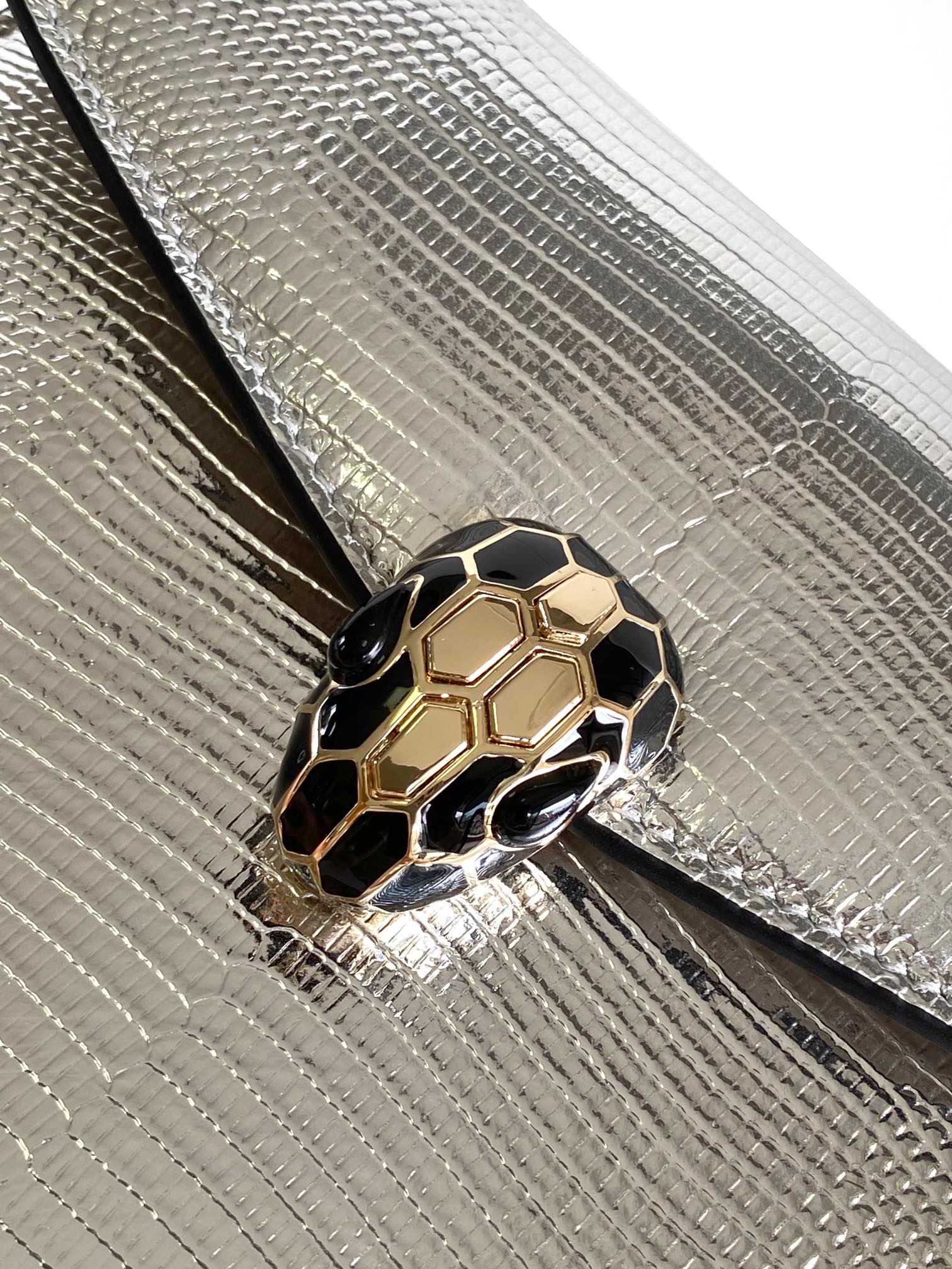 Bulgari Silver Lizard leather Serpenti Forever Crossbody Bag 293341