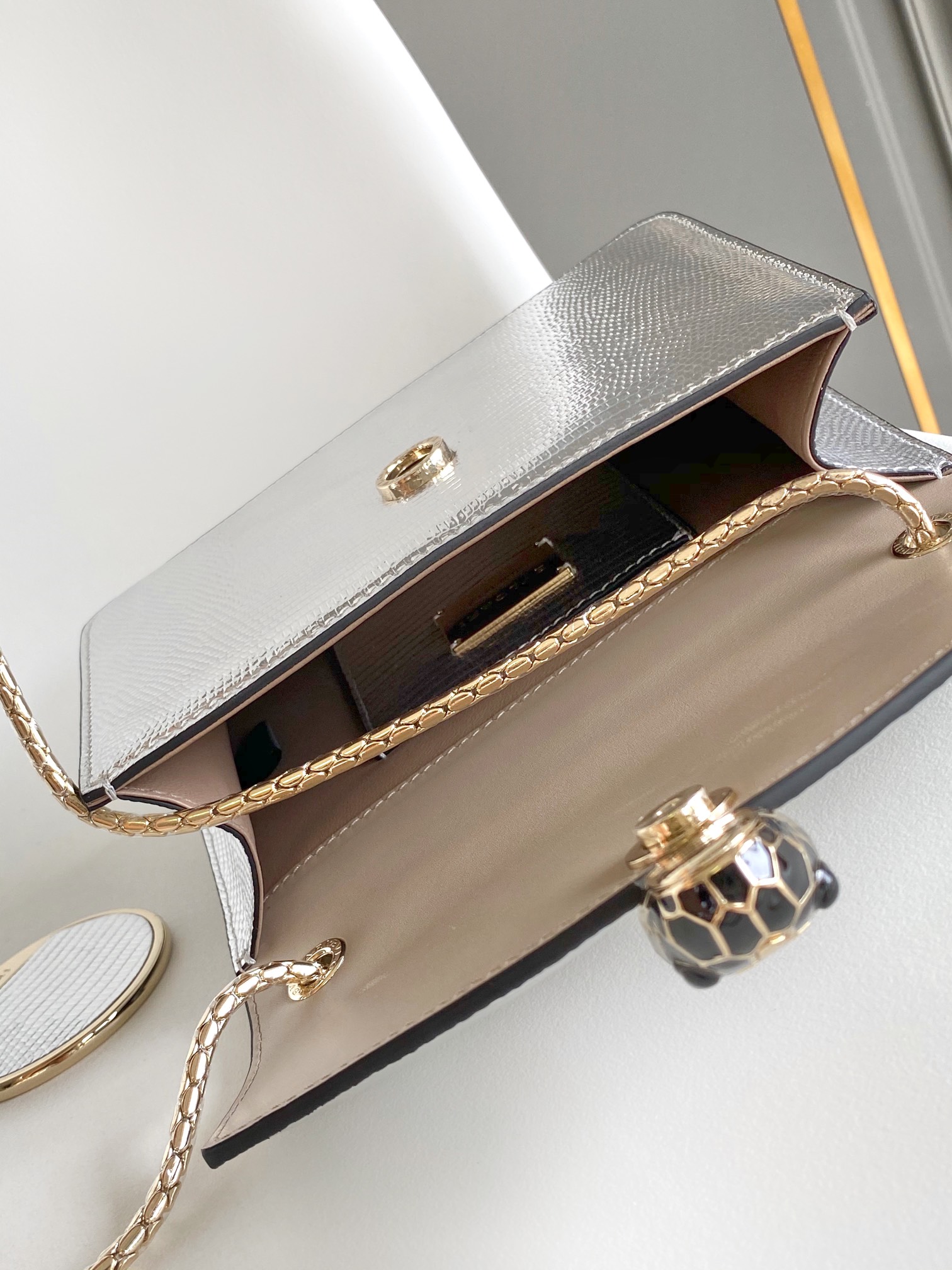 Bulgari Silver Lizard leather Serpenti Forever Crossbody Bag 293341