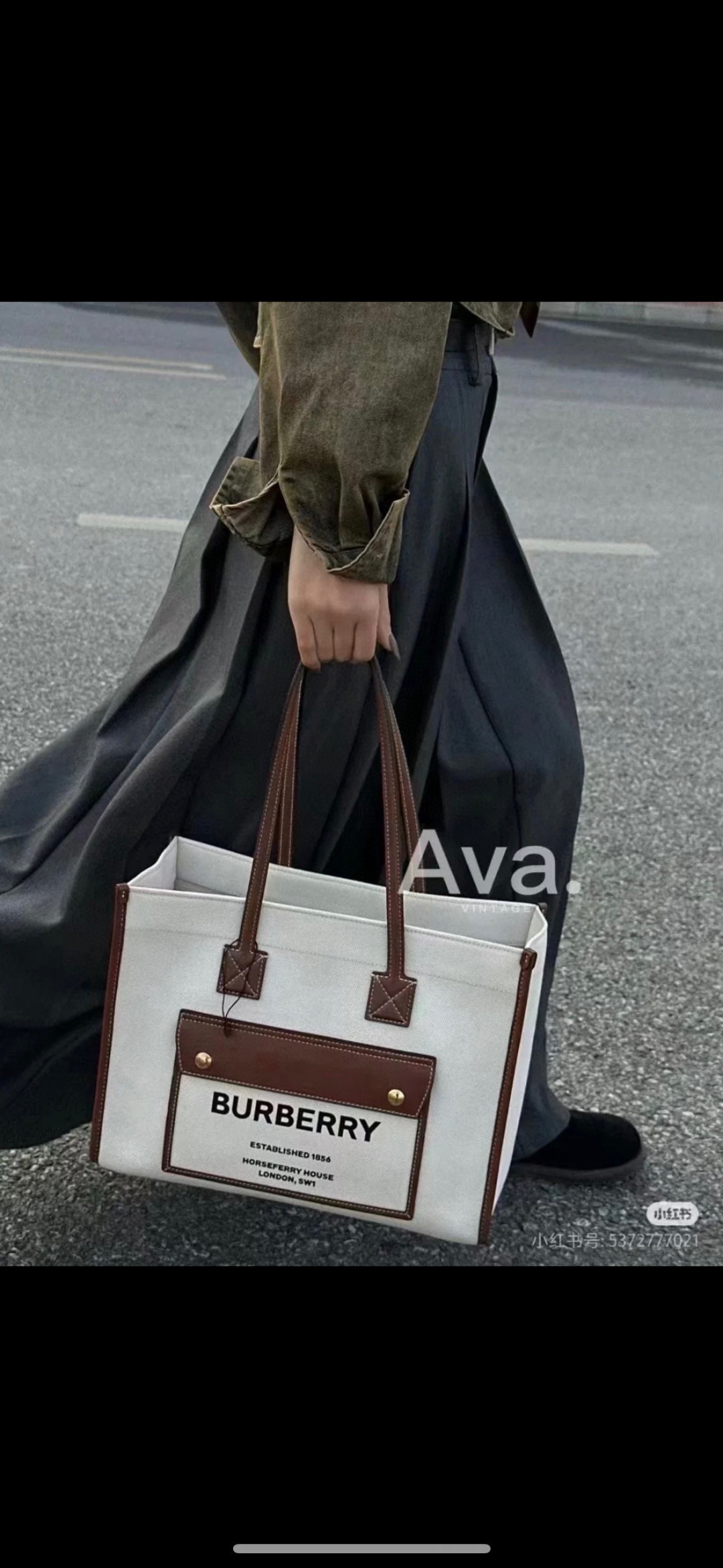 BURBERRY 8044143 Mini Freya Medium Tote Bag Handbag