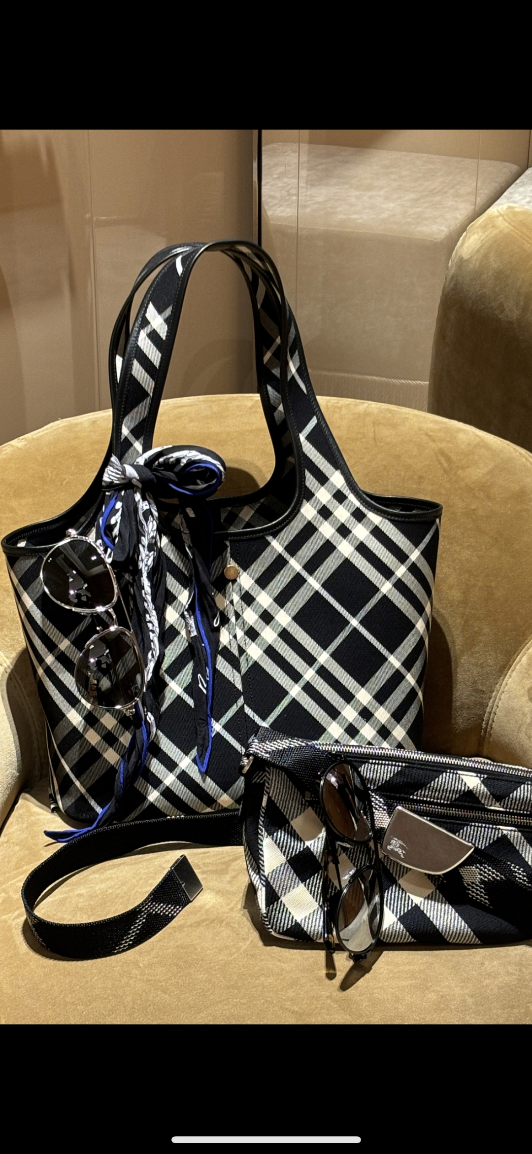 BURBERRY Black Cotton tote bag Burberry - burberry black wallet