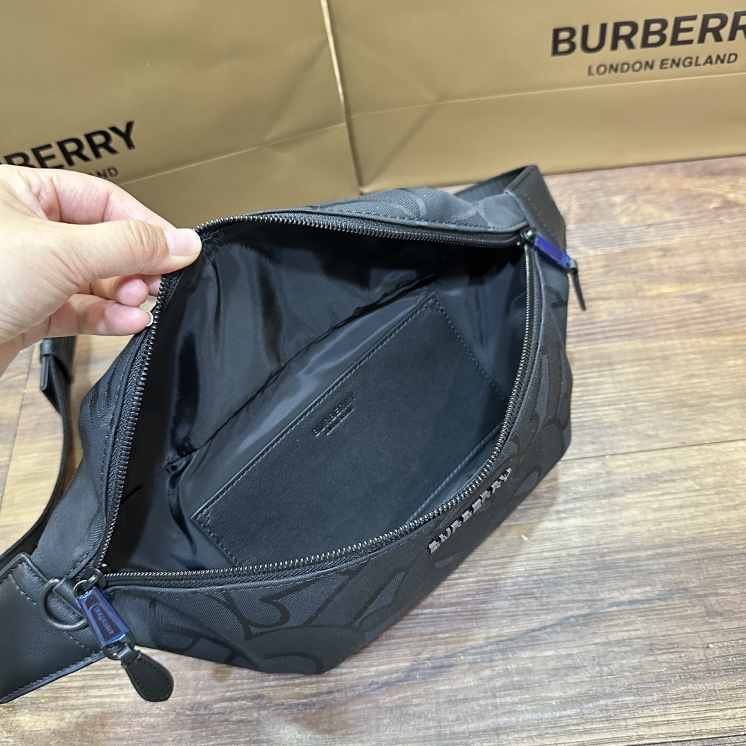 Burberry Burberry Burberry ML SHIELD BELT BAG Nylon Belt Bag Others Belt Bag 8098197 | Burberry 01489
