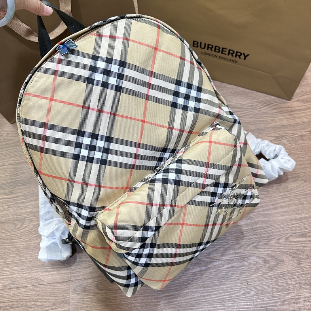 Burberry 'check' backpack available on SUGAR - 192522 BURBERRY  03409