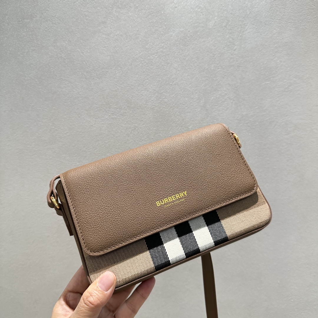 Burberry Check Canvas & Leather Shoulder Bag Women's Beige | eBay BURBERRY  01309