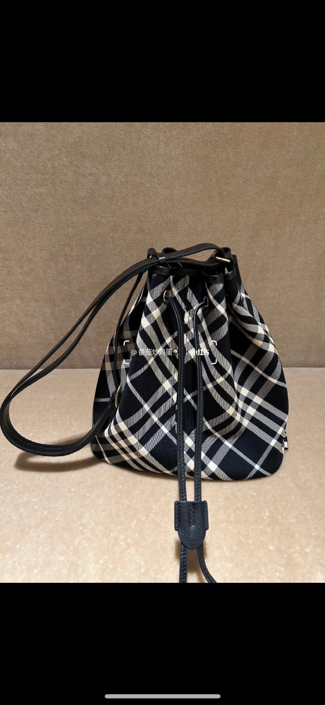 Burberry Check Drawstring Pouch - Black/Calico BURBERRY  04359