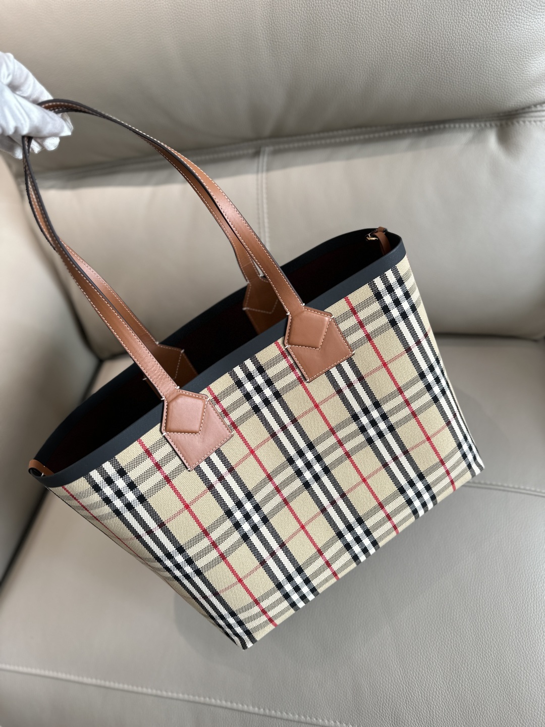 Burberry - Check Tote Bag in Beige Burberry