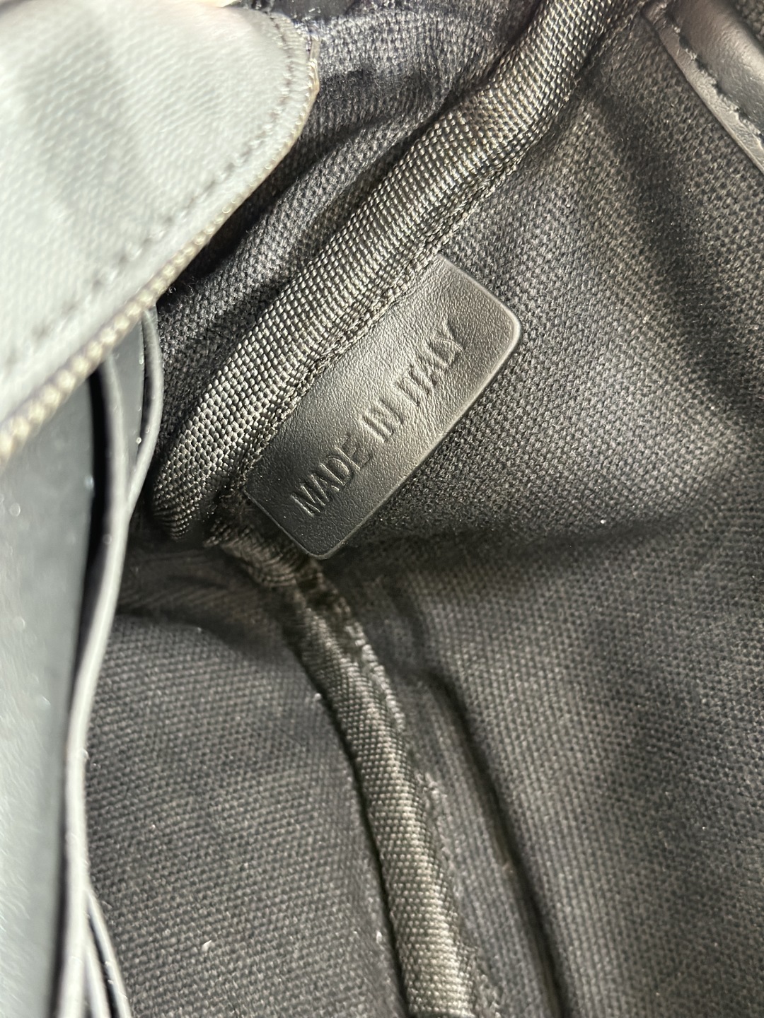 Burberry Checked Zipped Wash Bag  Burberry 00619