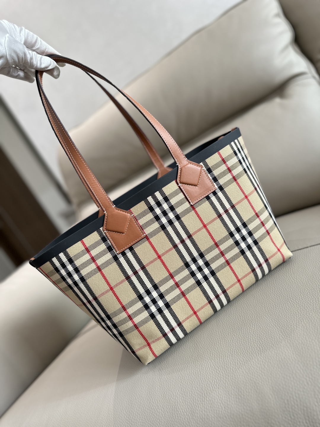 BURBERRY Cotton Vintage Check Medium London Tote Bag